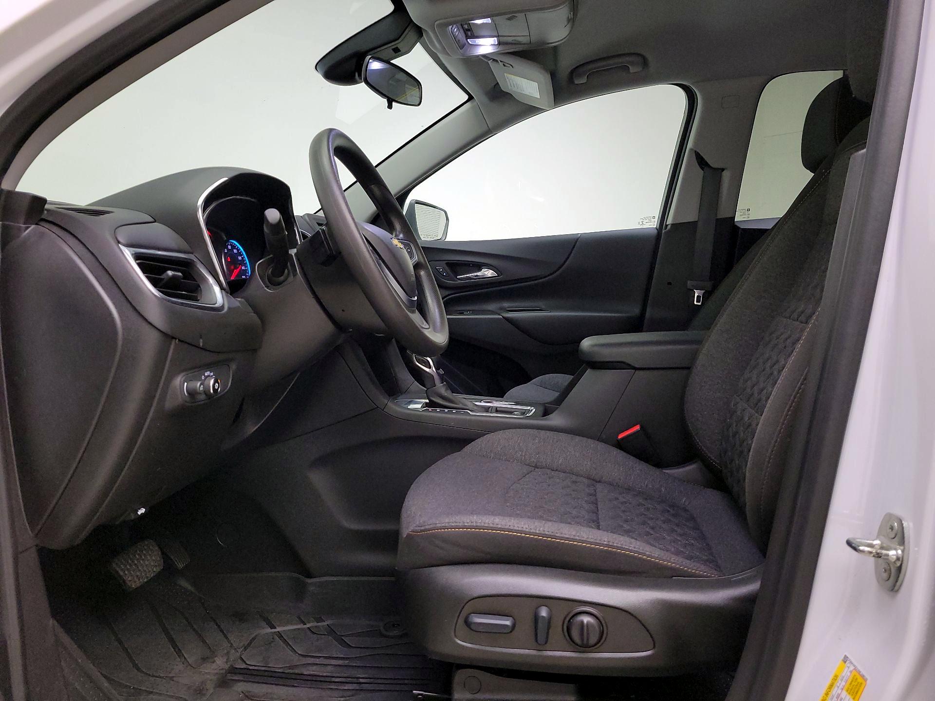 Thumbnail: 2022 Chevrolet Equinox - 11