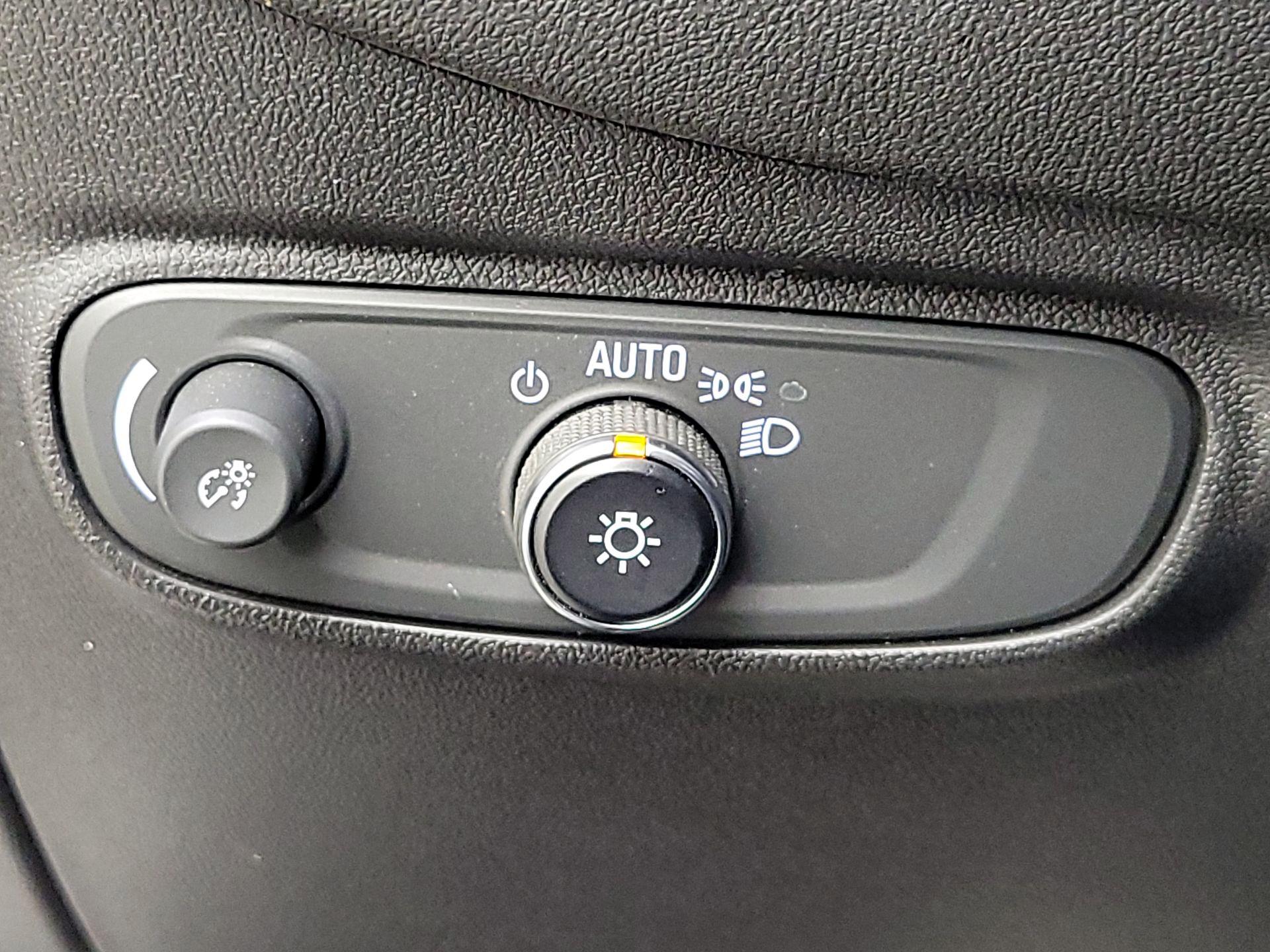 Thumbnail: 2022 Chevrolet Equinox - 13