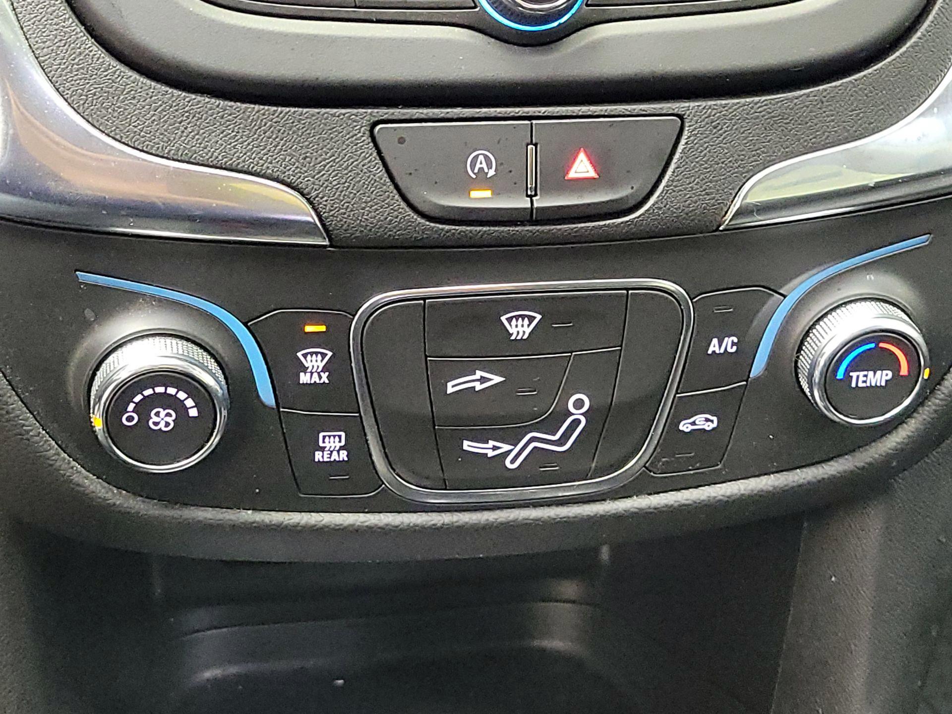 Thumbnail: 2022 Chevrolet Equinox - 16