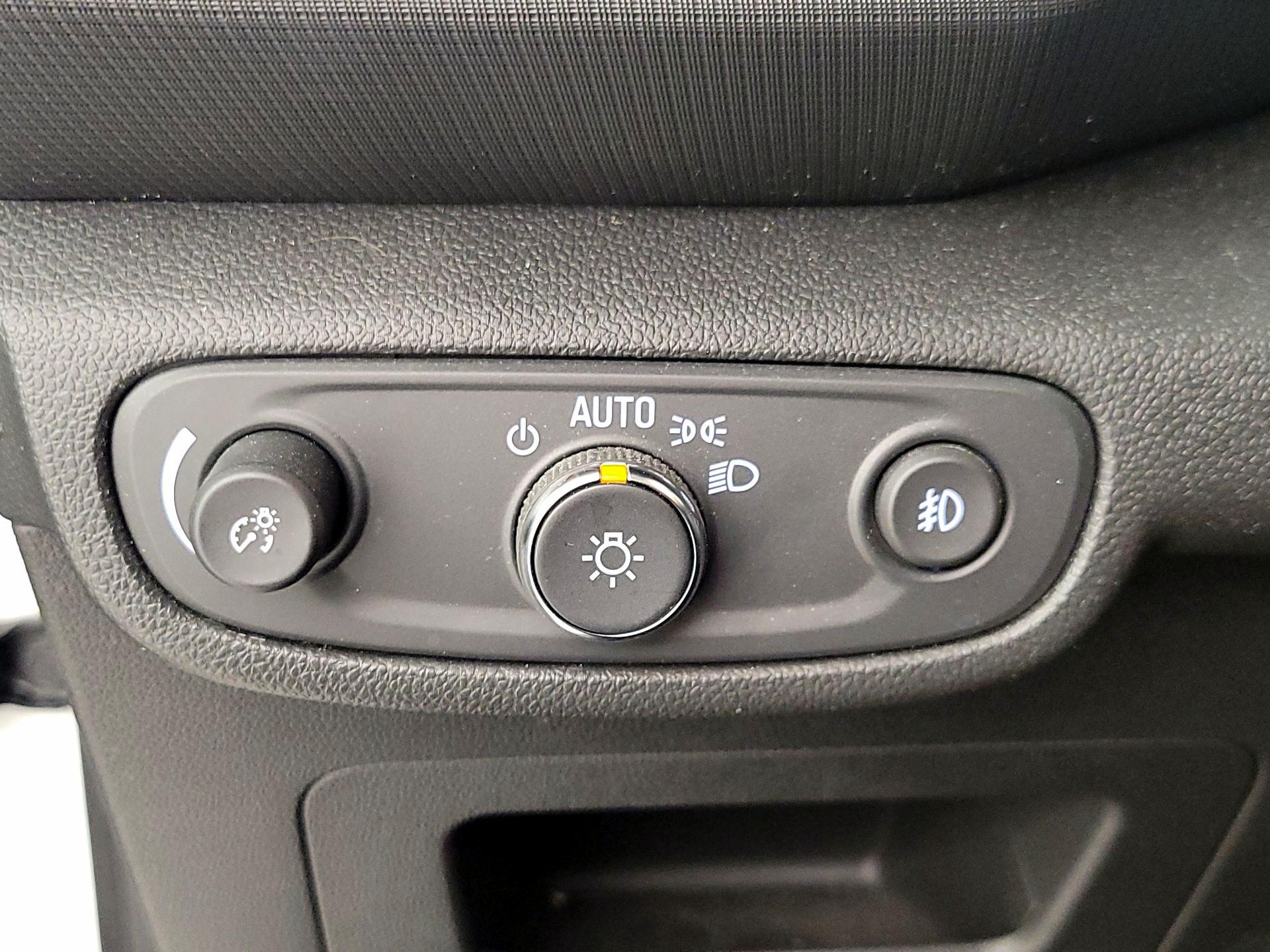 Thumbnail: 2023 Chevrolet TrailBlazer - 13