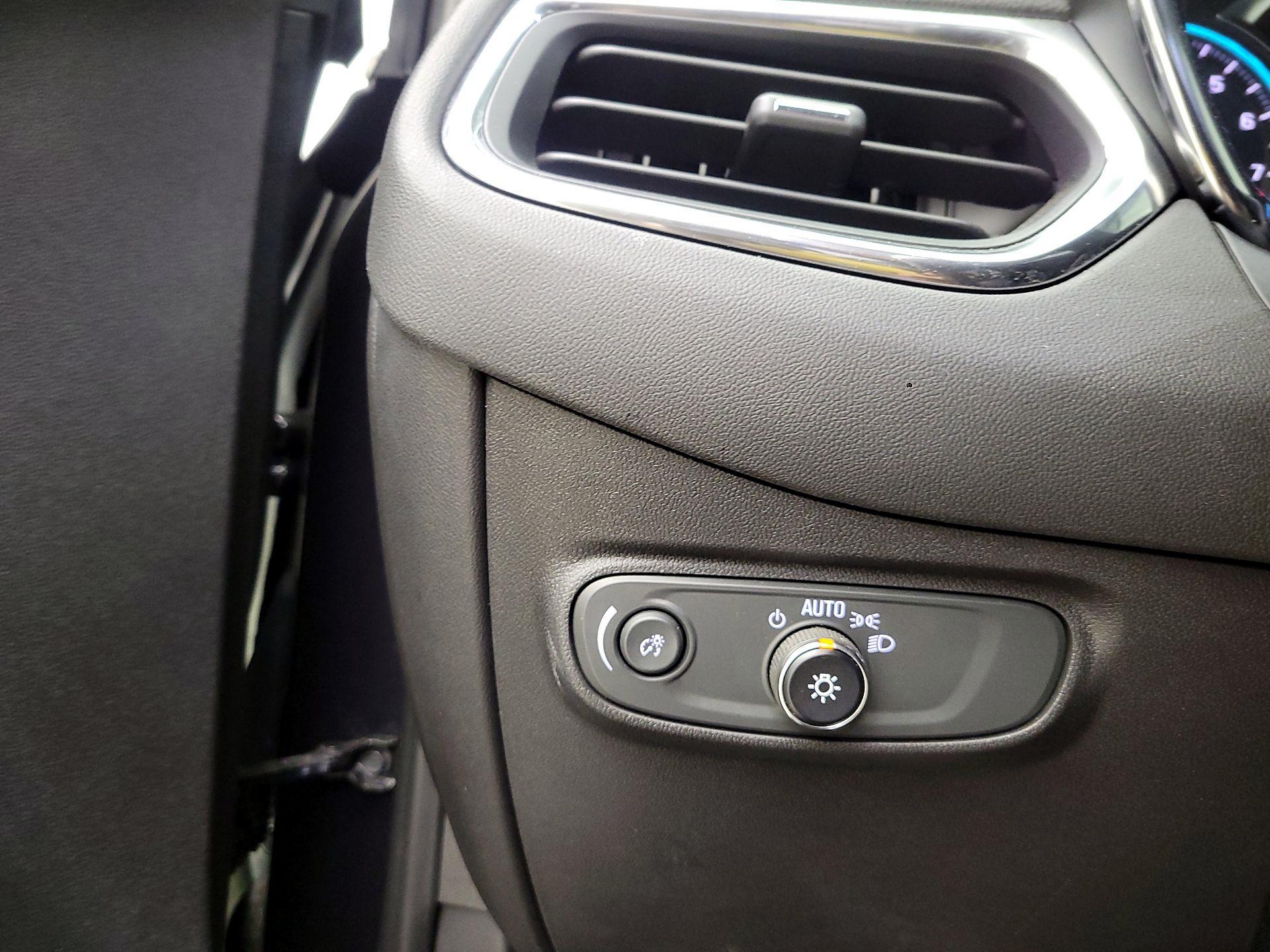 Thumbnail: 2022 Chevrolet Equinox - 13