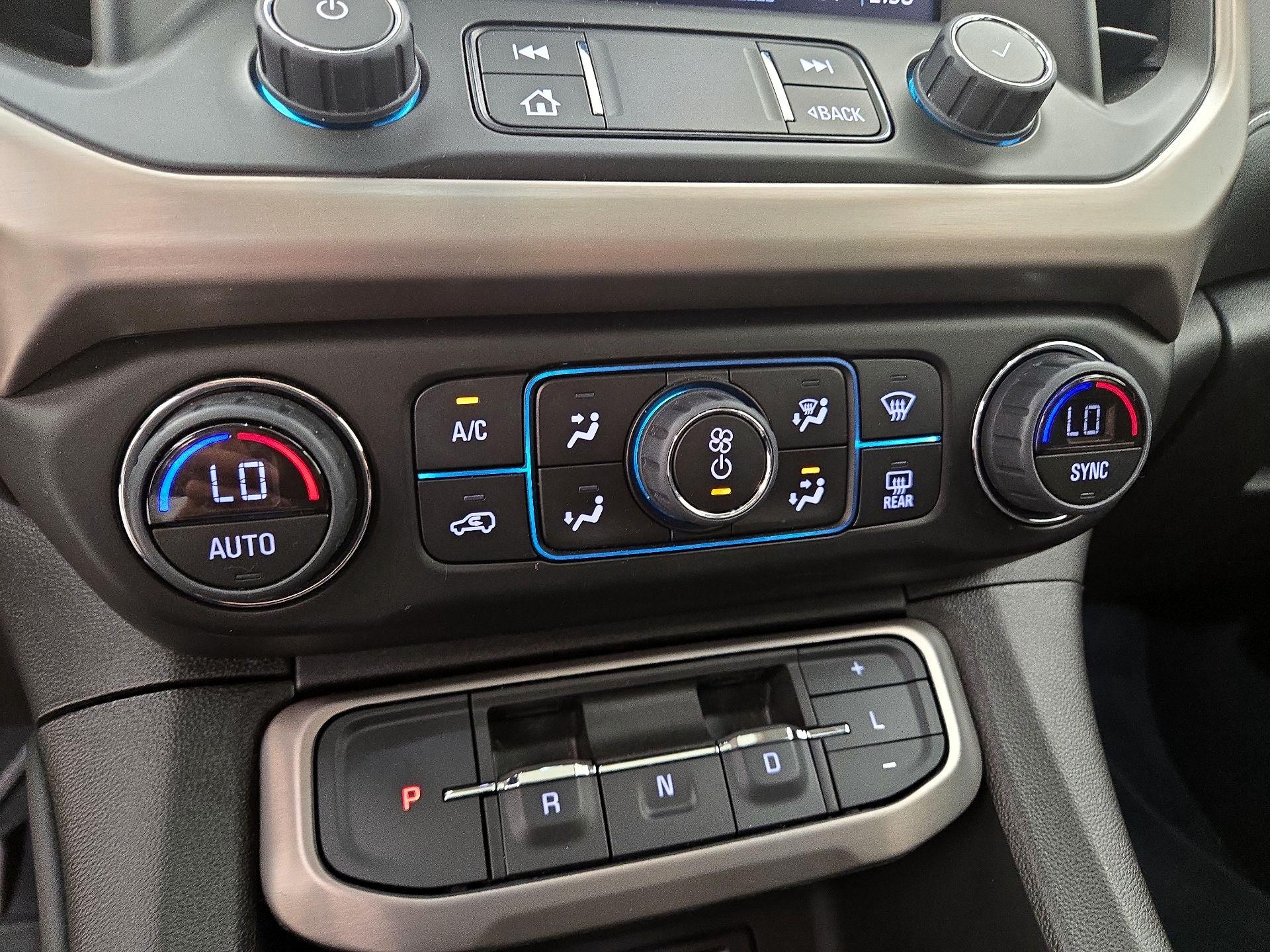 Thumbnail: 2023 GMC Acadia - 17