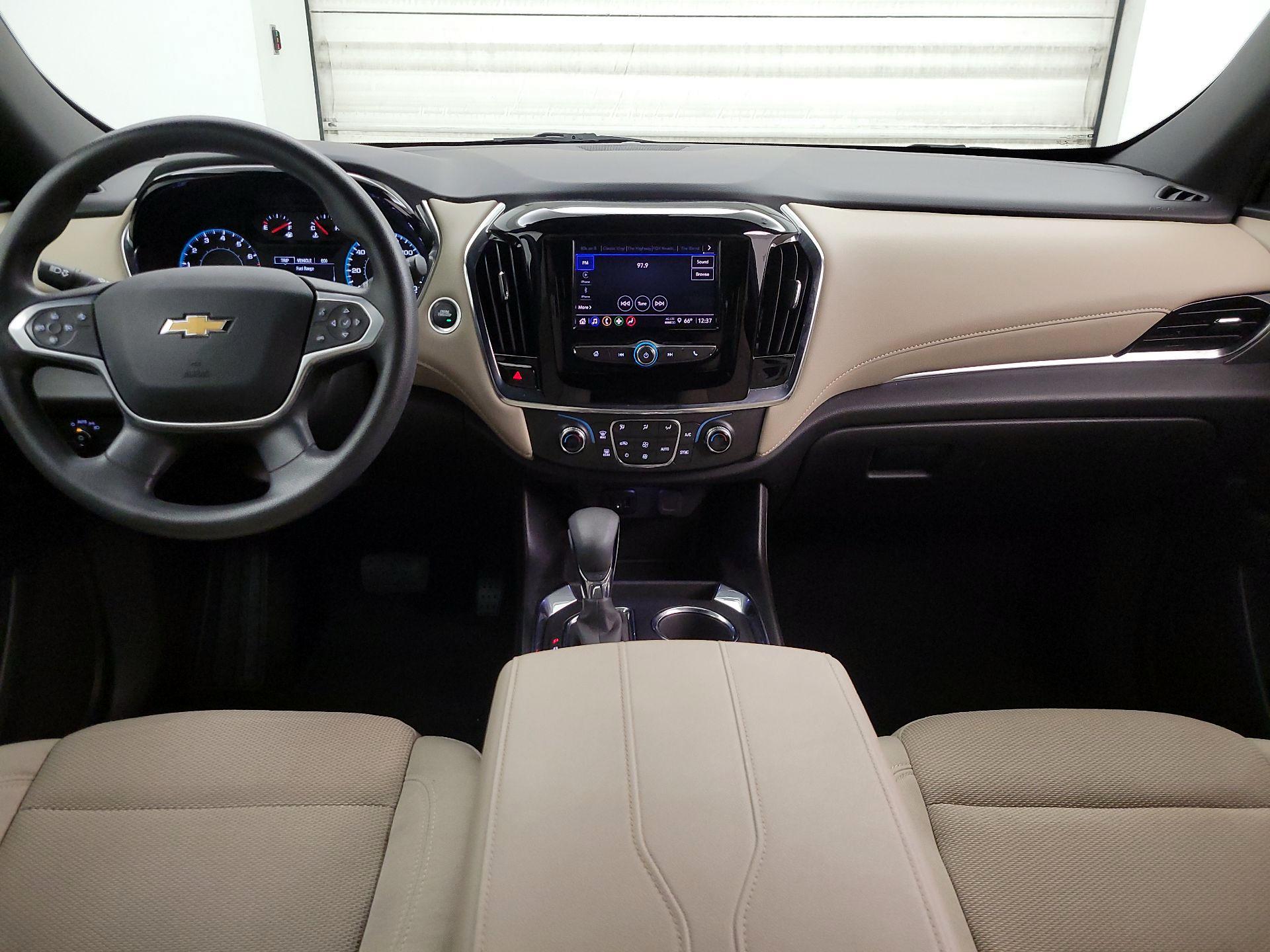 Thumbnail: 2023 Chevrolet Traverse - 9