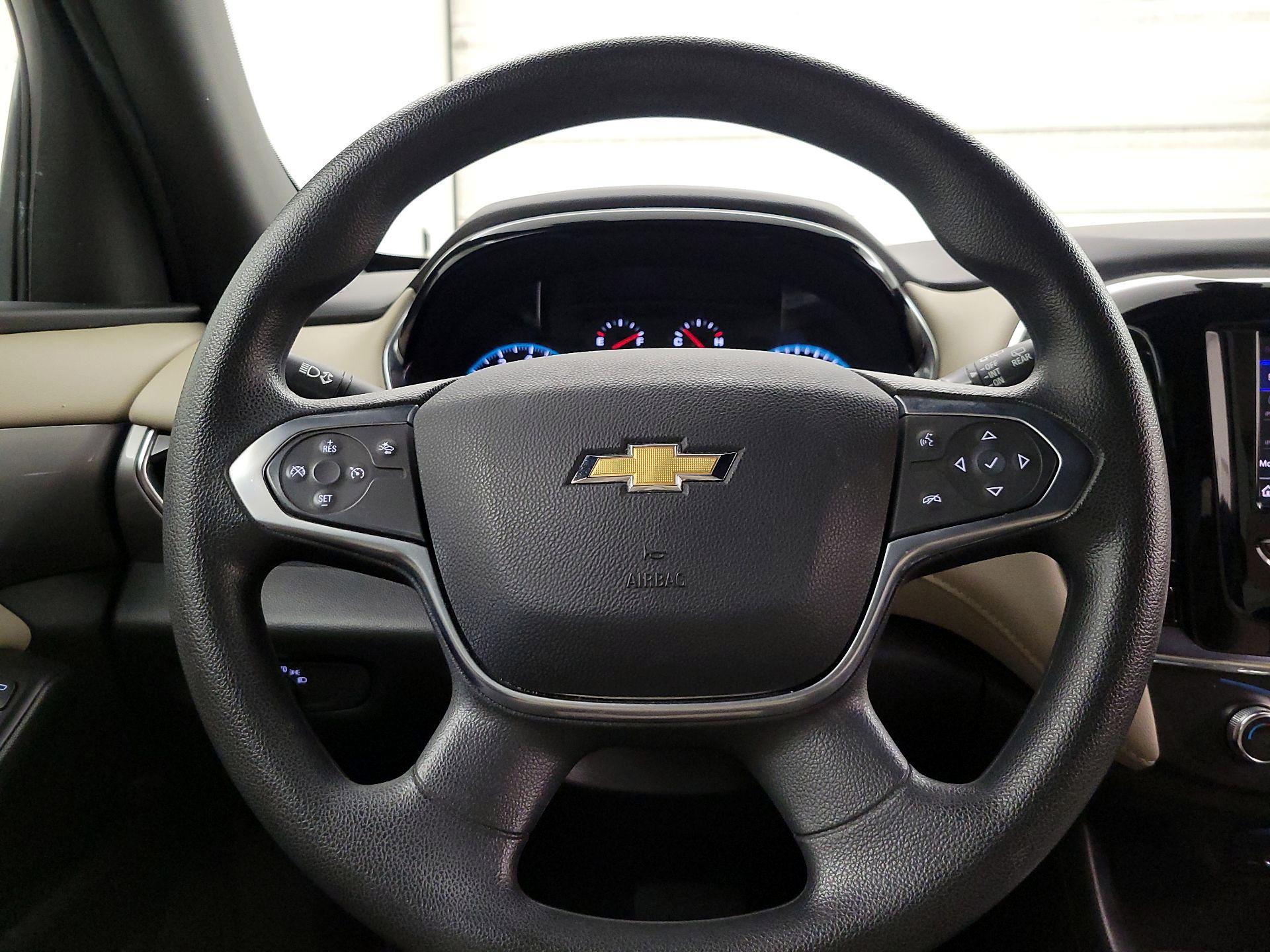 Thumbnail: 2023 Chevrolet Traverse - 10