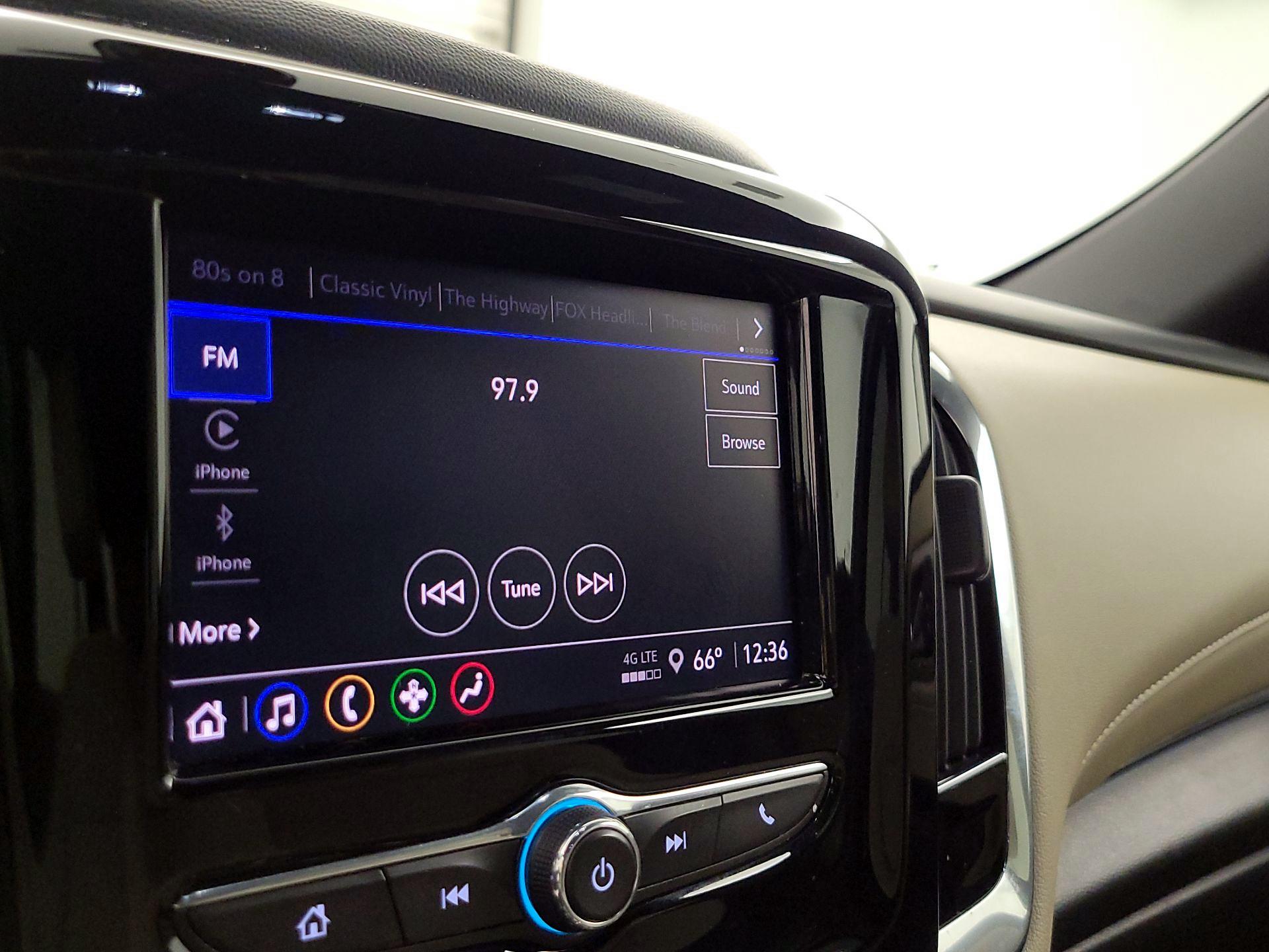 Thumbnail: 2023 Chevrolet Traverse - 15