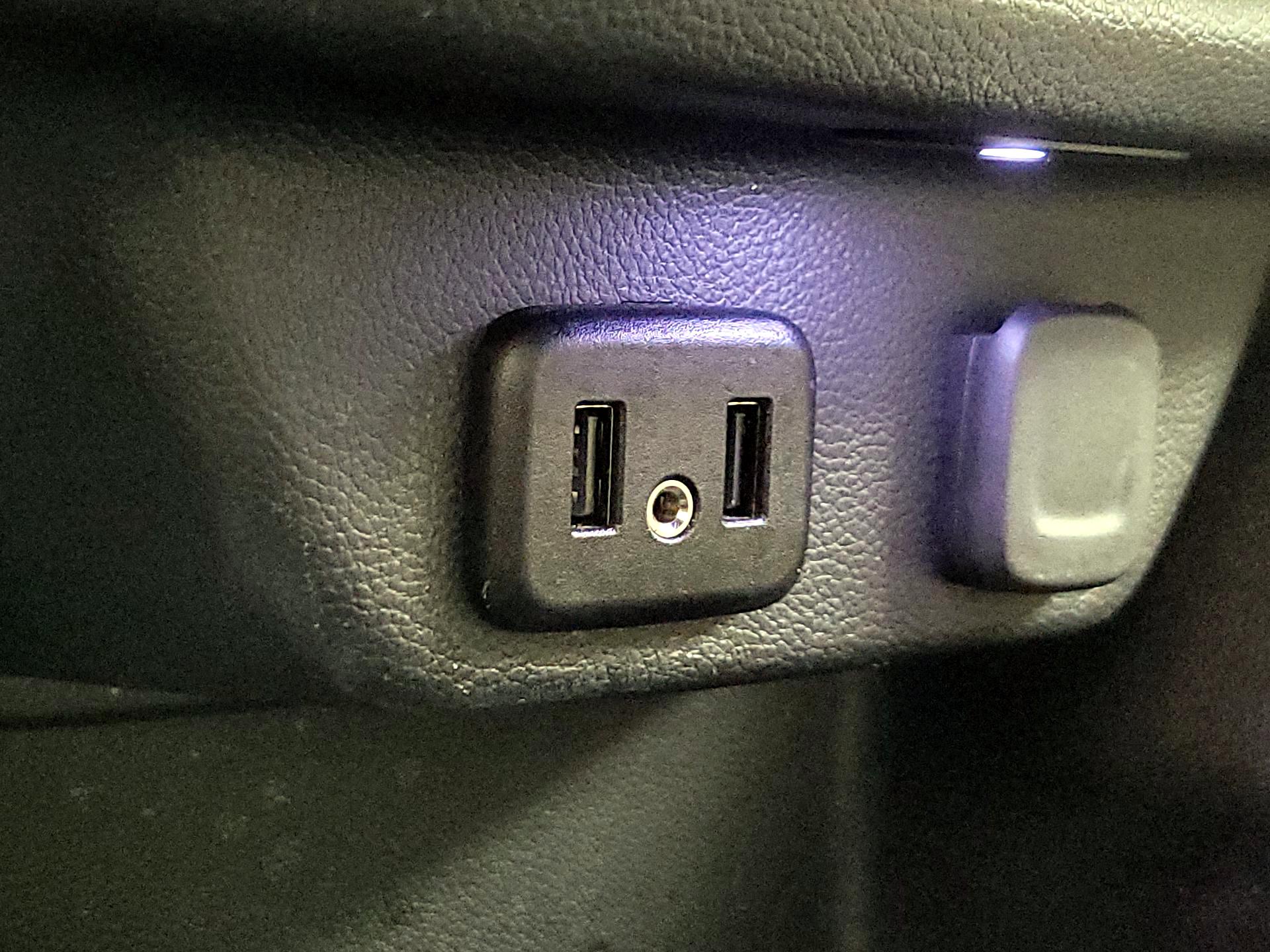 Thumbnail: 2023 Chevrolet Traverse - 18