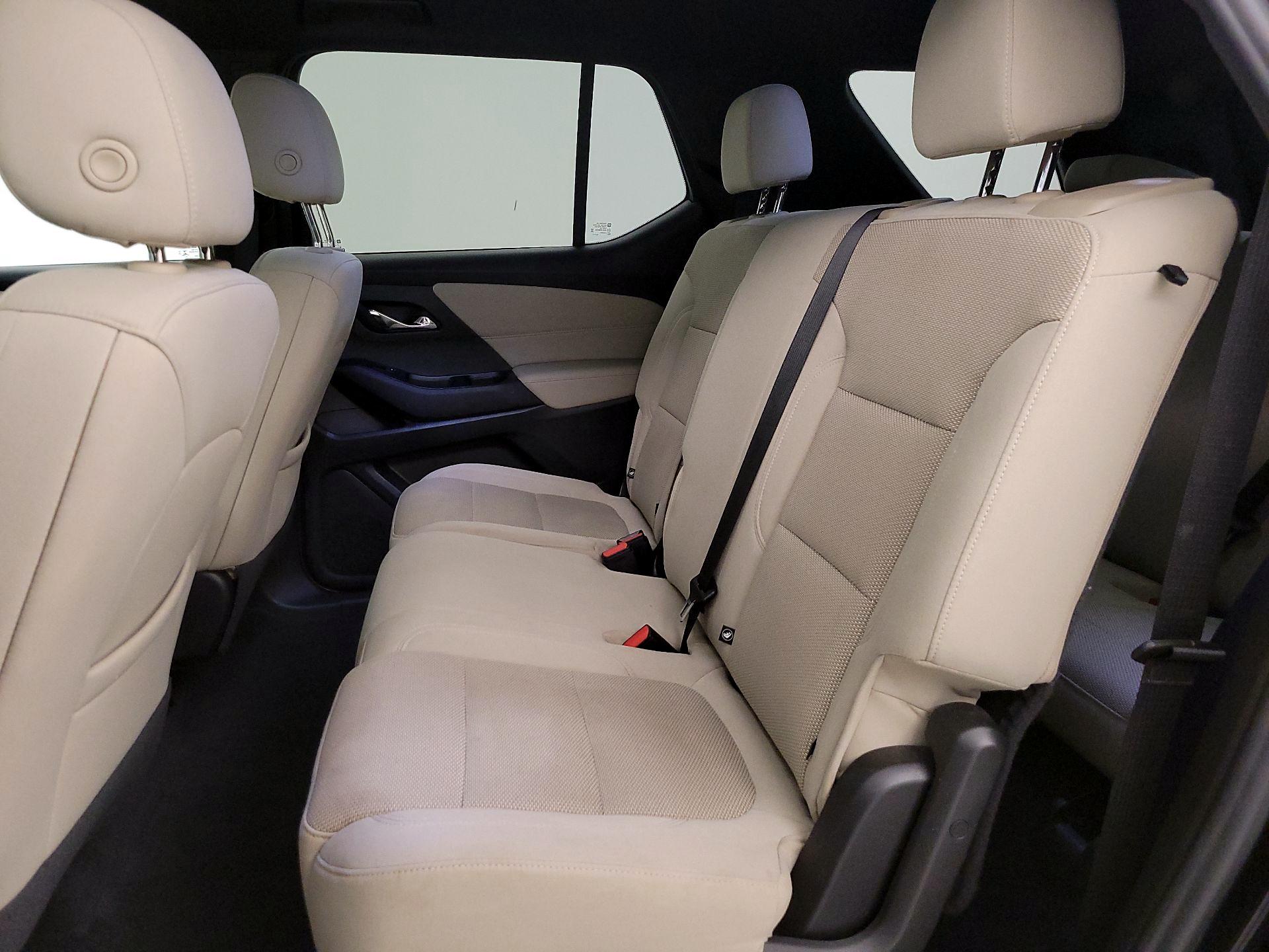 Thumbnail: 2023 Chevrolet Traverse - 19