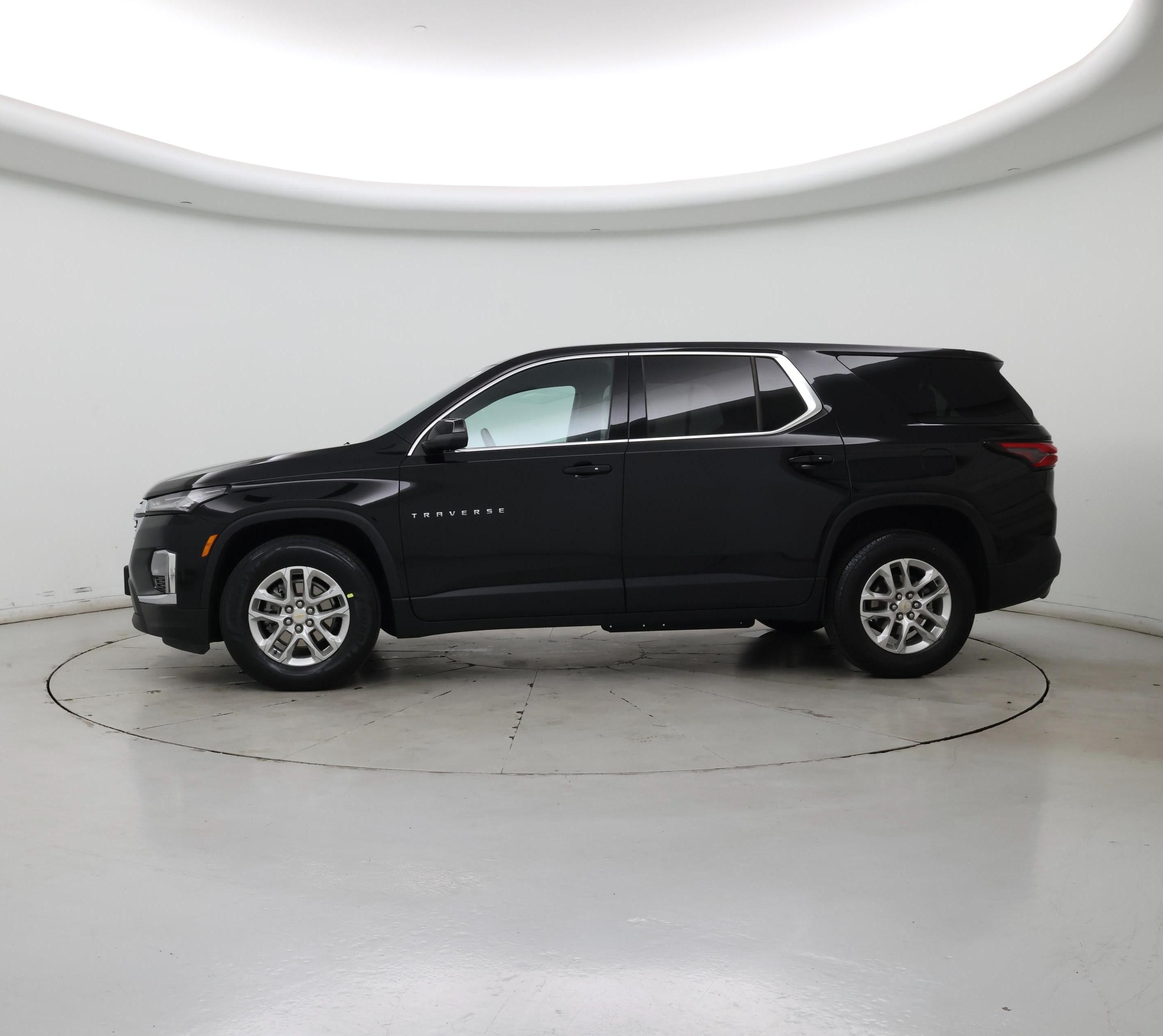 Thumbnail: 2023 Chevrolet Traverse - 3