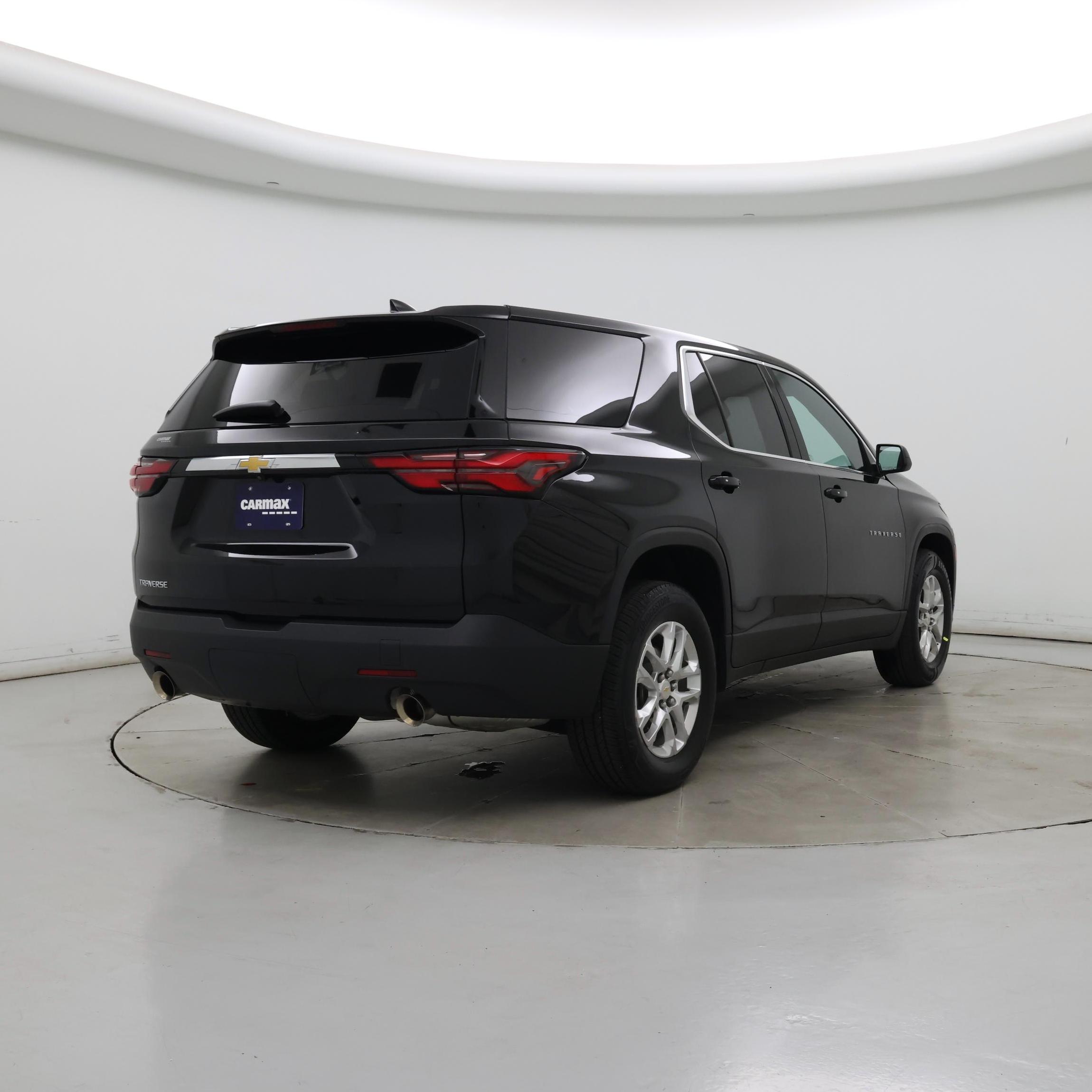 Thumbnail: 2023 Chevrolet Traverse - 8