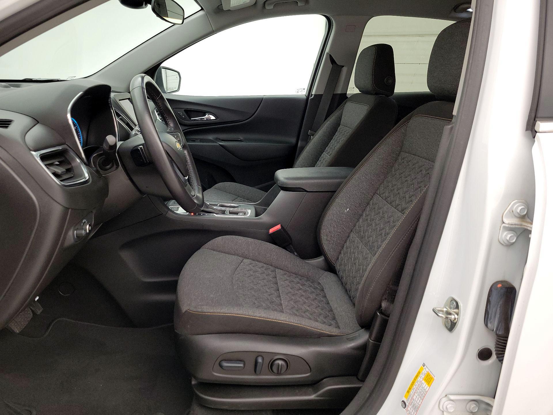 Thumbnail: 2022 Chevrolet Equinox - 11