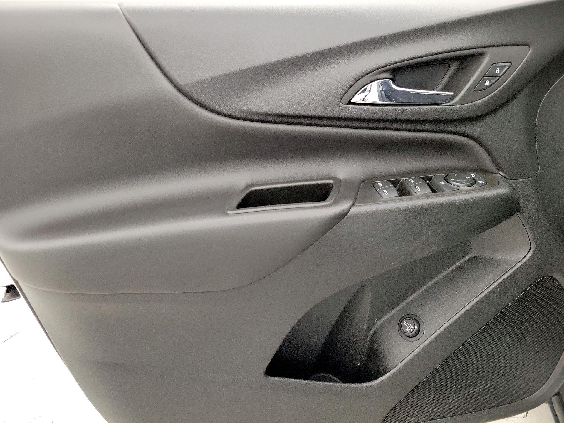 Thumbnail: 2022 Chevrolet Equinox - 12