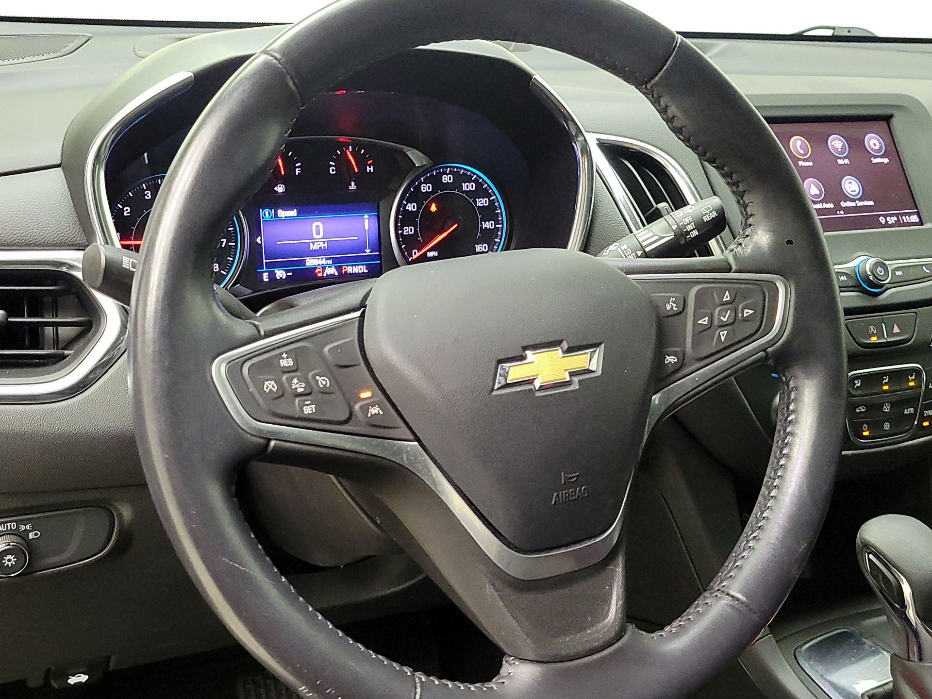 Thumbnail: 2022 Chevrolet Equinox - 10