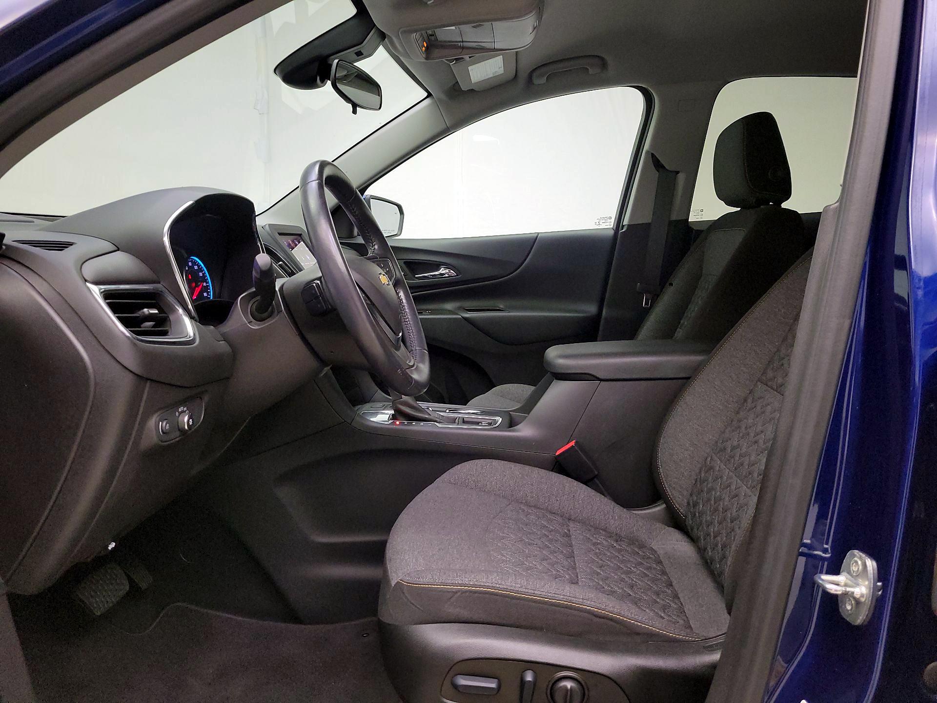 Thumbnail: 2022 Chevrolet Equinox - 11