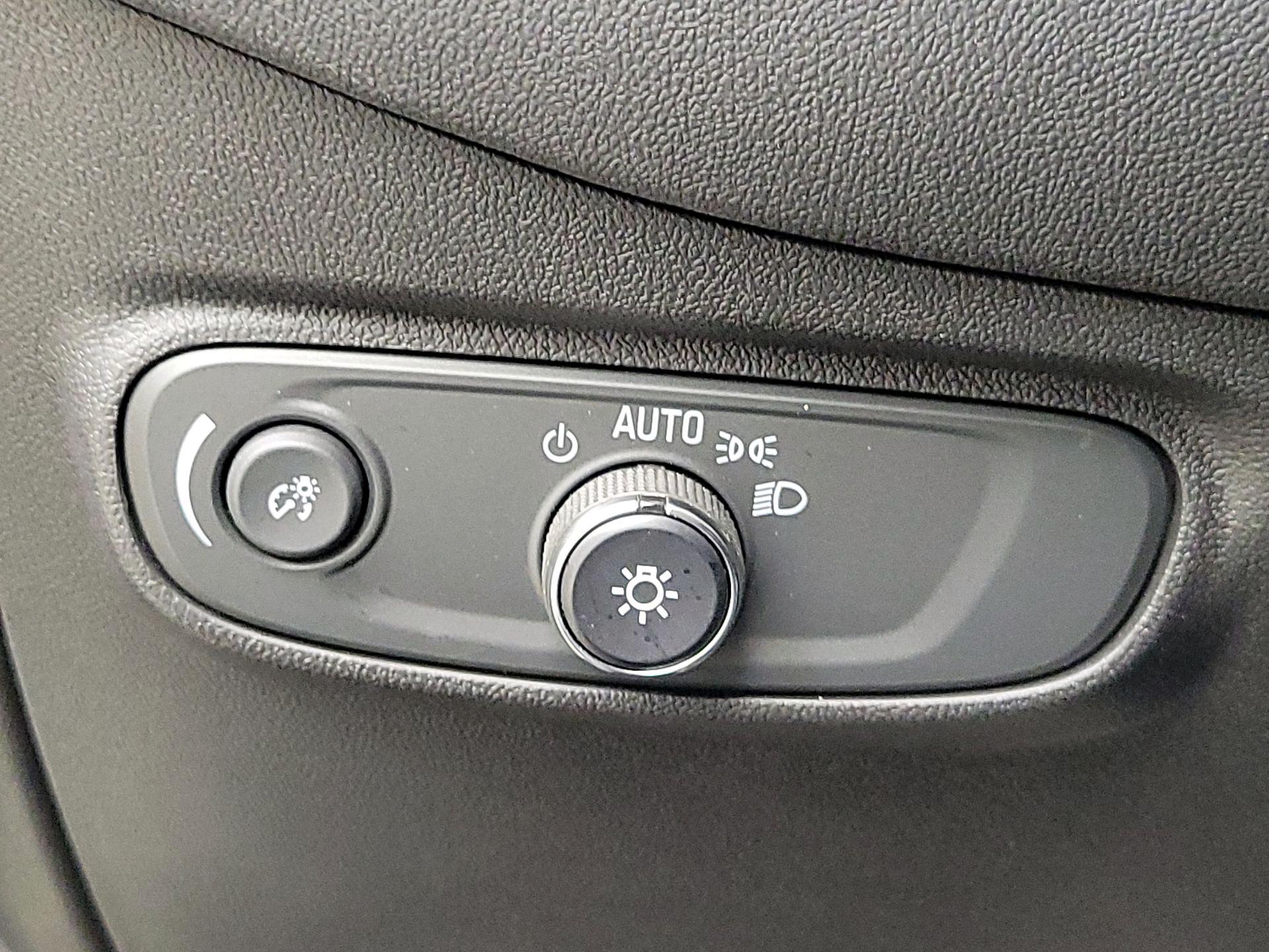 Thumbnail: 2022 Chevrolet Equinox - 13