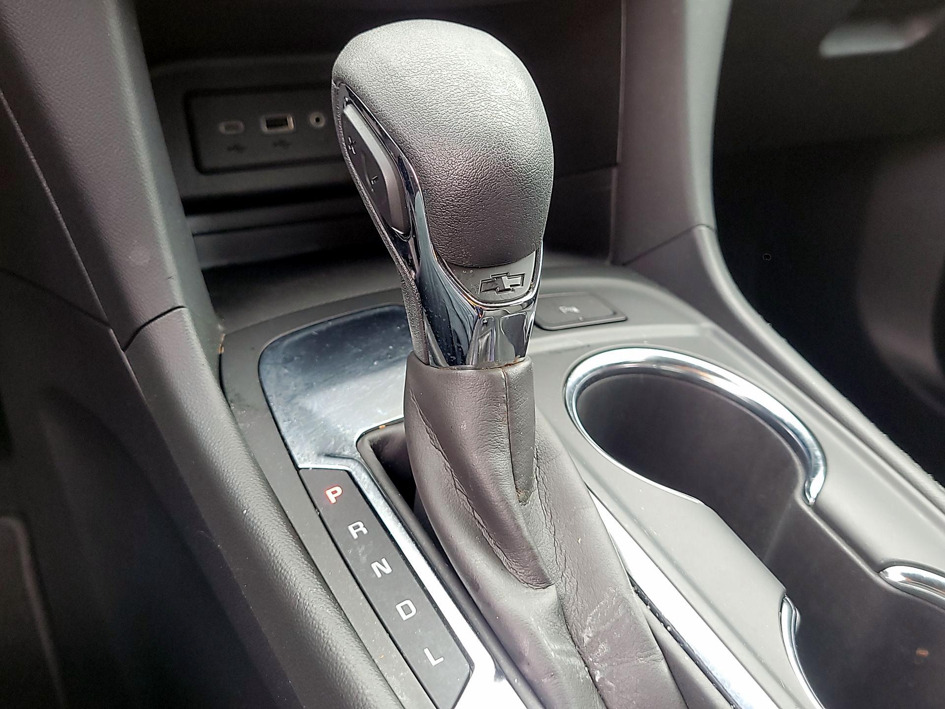 Thumbnail: 2022 Chevrolet Equinox - 17