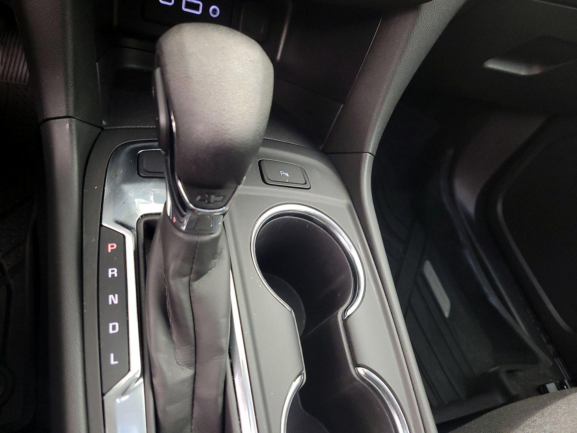 Thumbnail: 2022 Chevrolet Equinox - 17