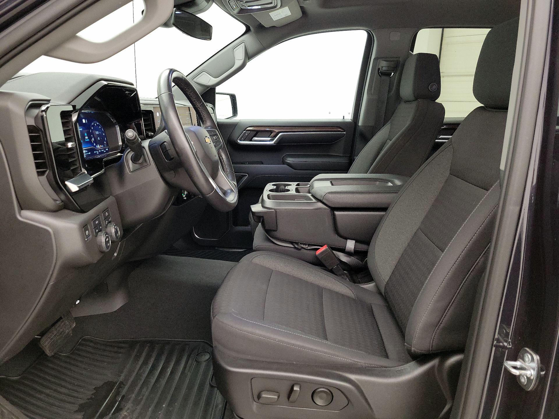 Thumbnail: 2022 Chevrolet Silverado 1500 - 11