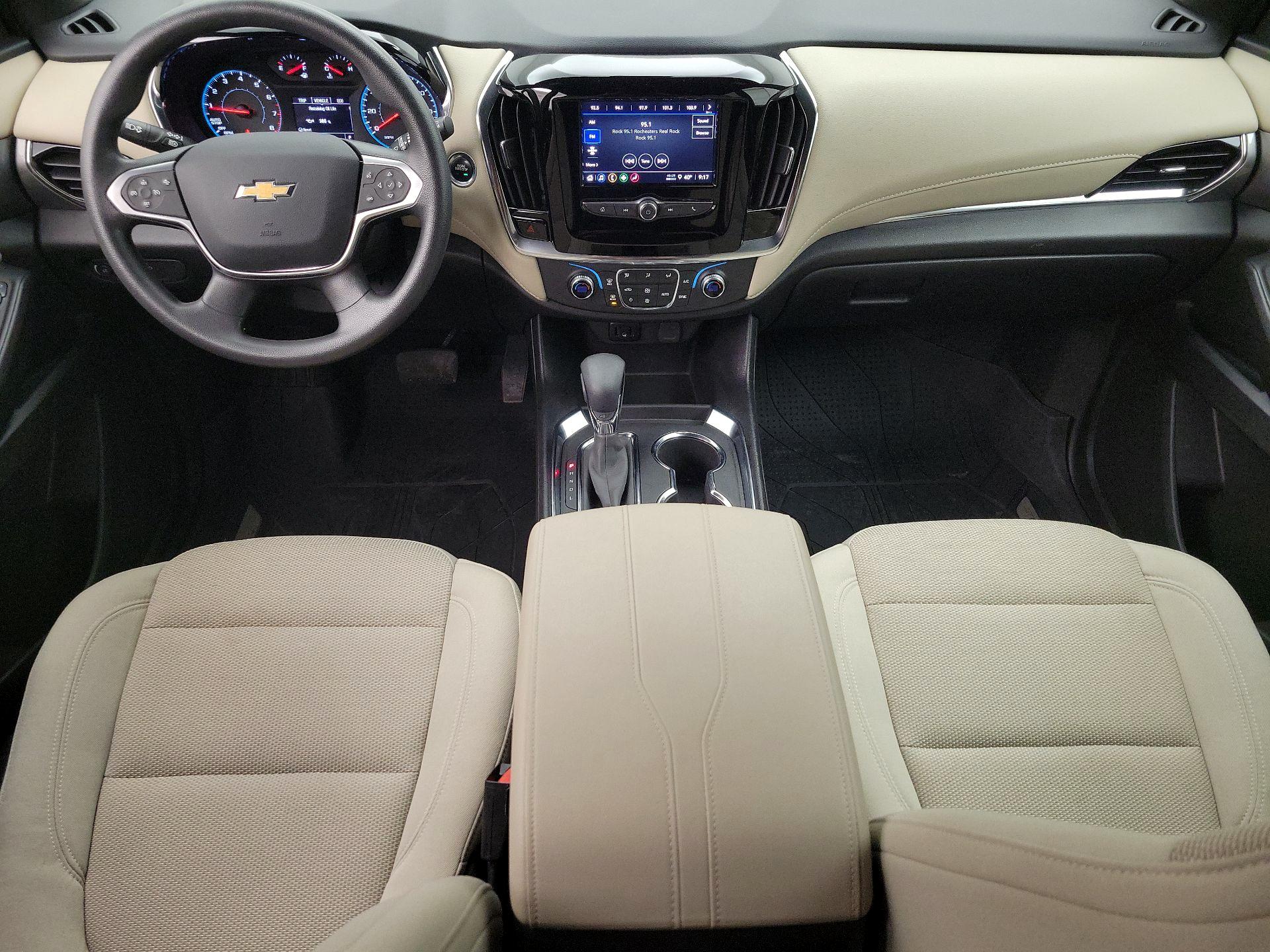 Thumbnail: 2023 Chevrolet Traverse - 9