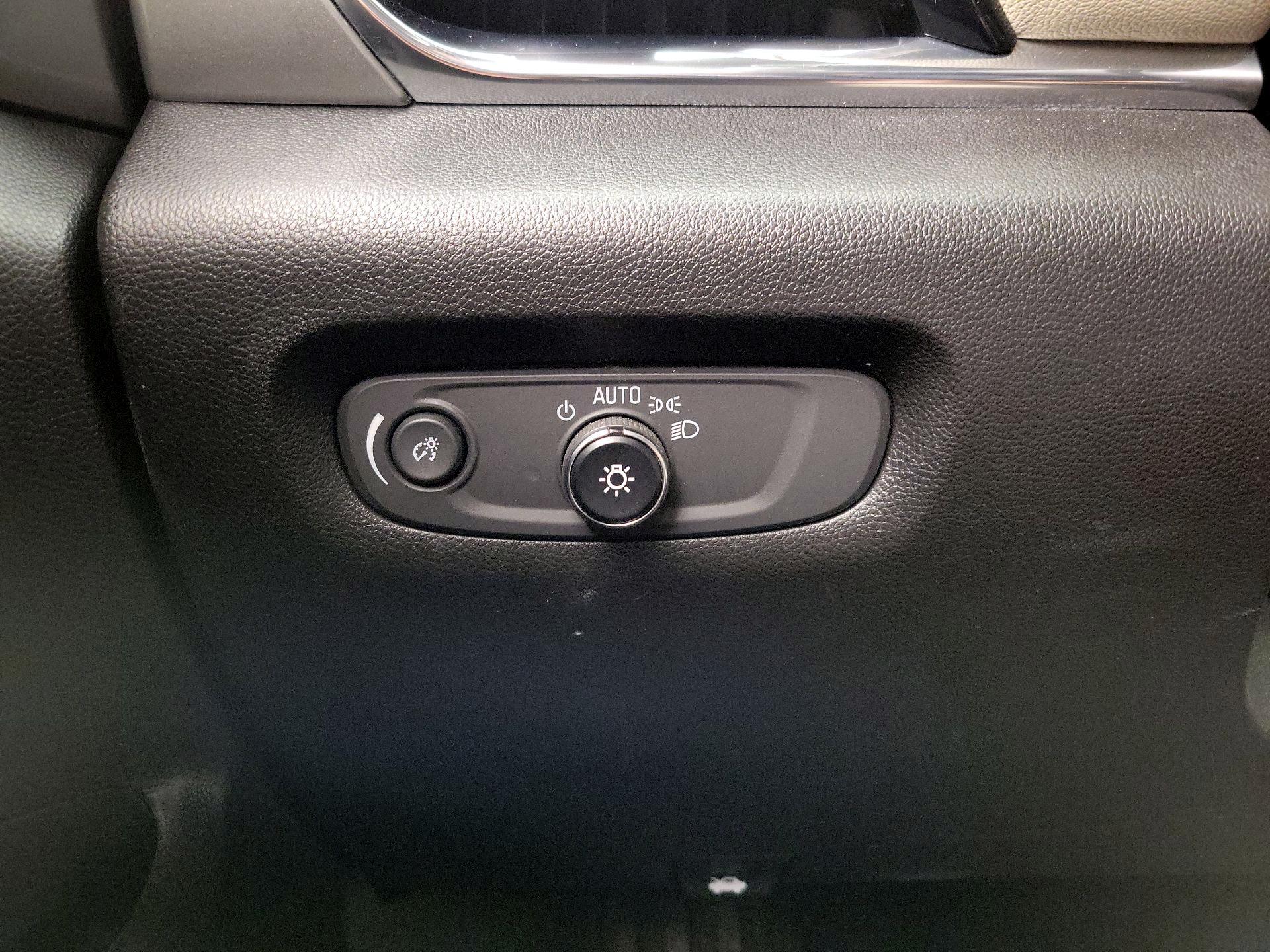 Thumbnail: 2023 Chevrolet Traverse - 13