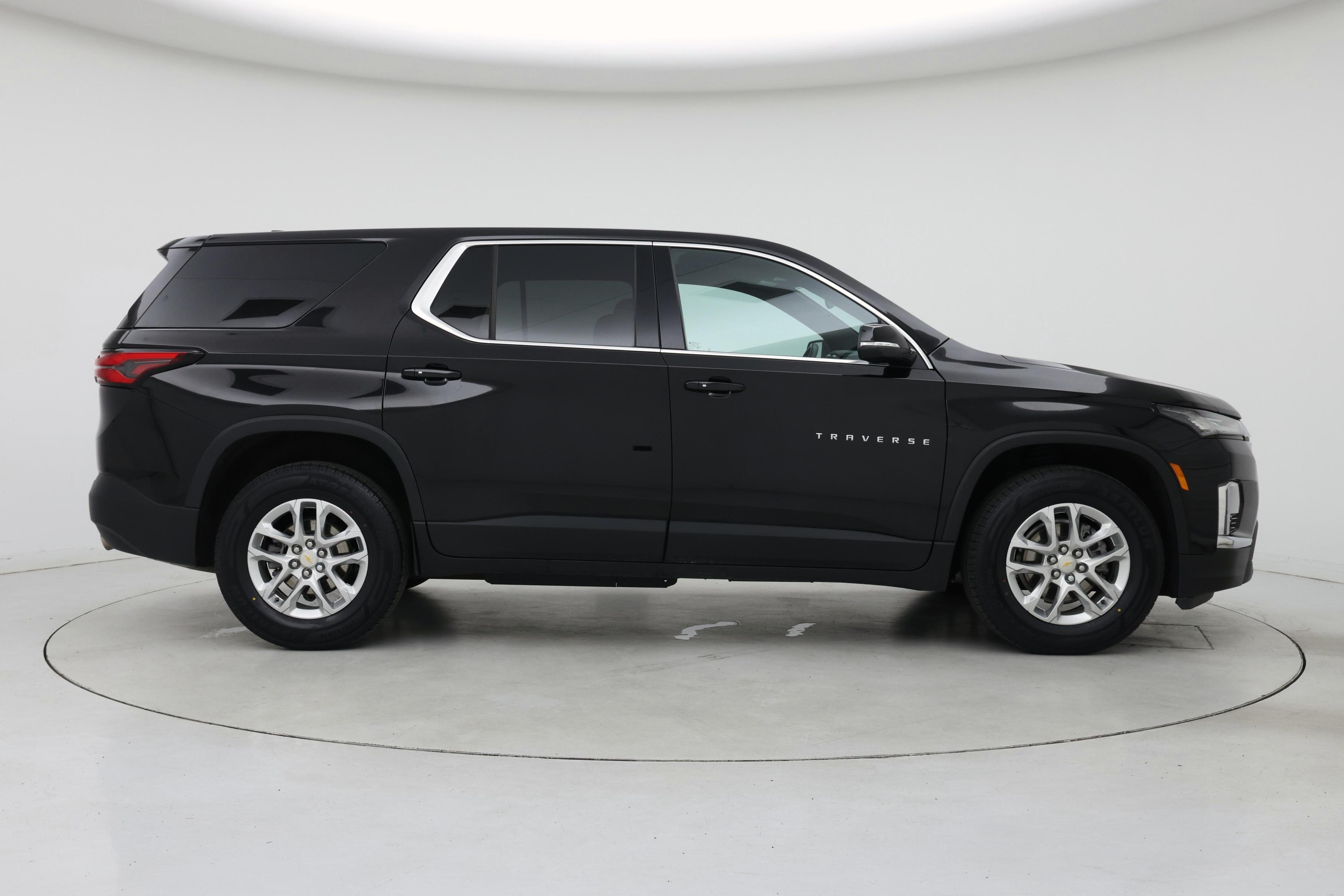 Thumbnail: 2023 Chevrolet Traverse - 7