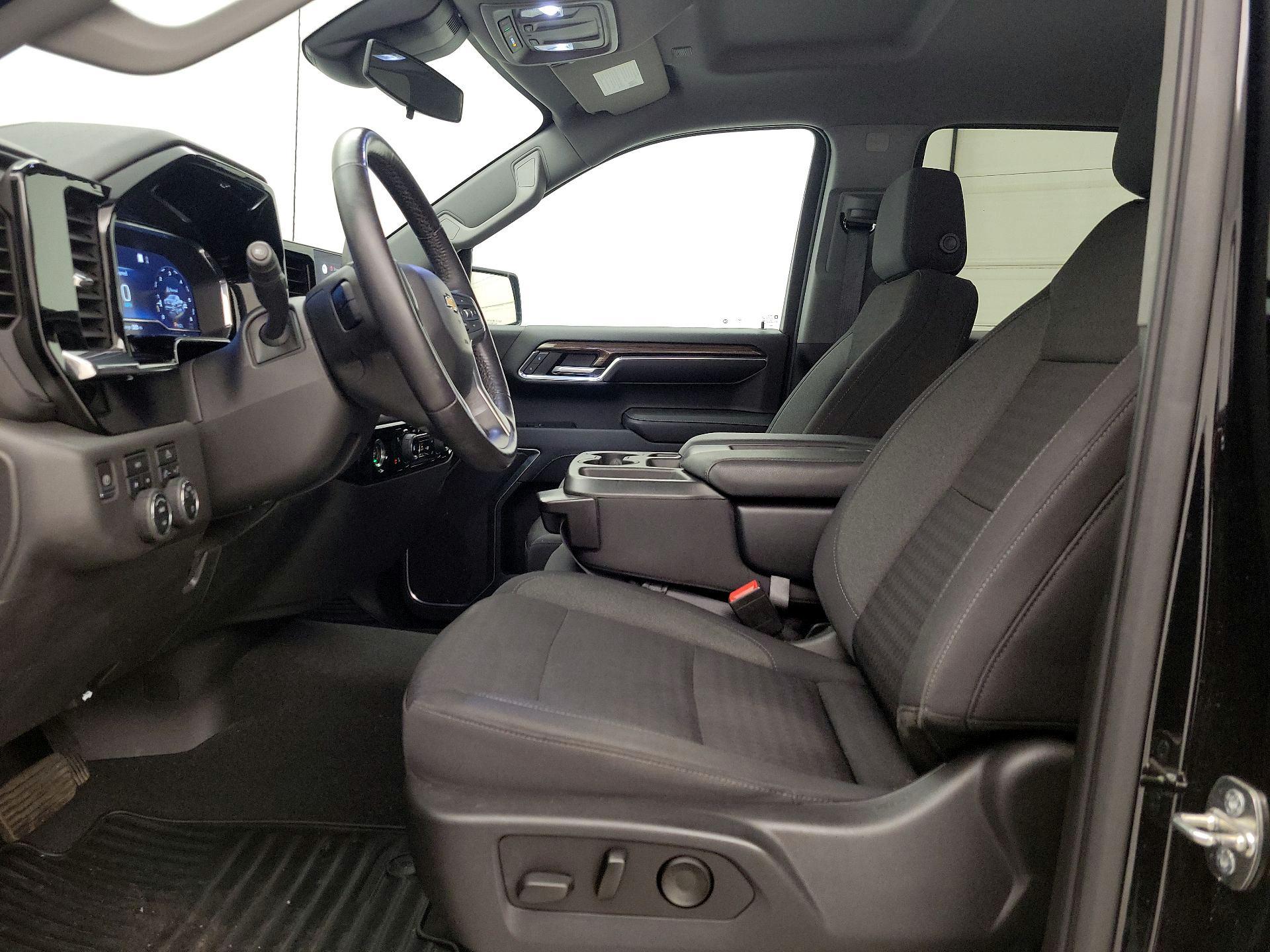 Thumbnail: 2022 Chevrolet Silverado 1500 - 11