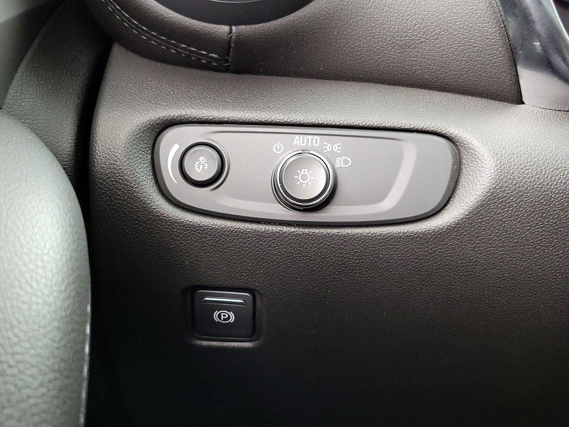 Thumbnail: 2022 Chevrolet Blazer - 13