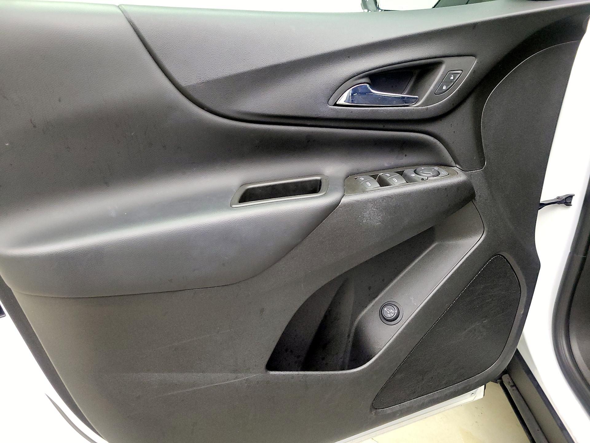 Thumbnail: 2022 Chevrolet Equinox - 12