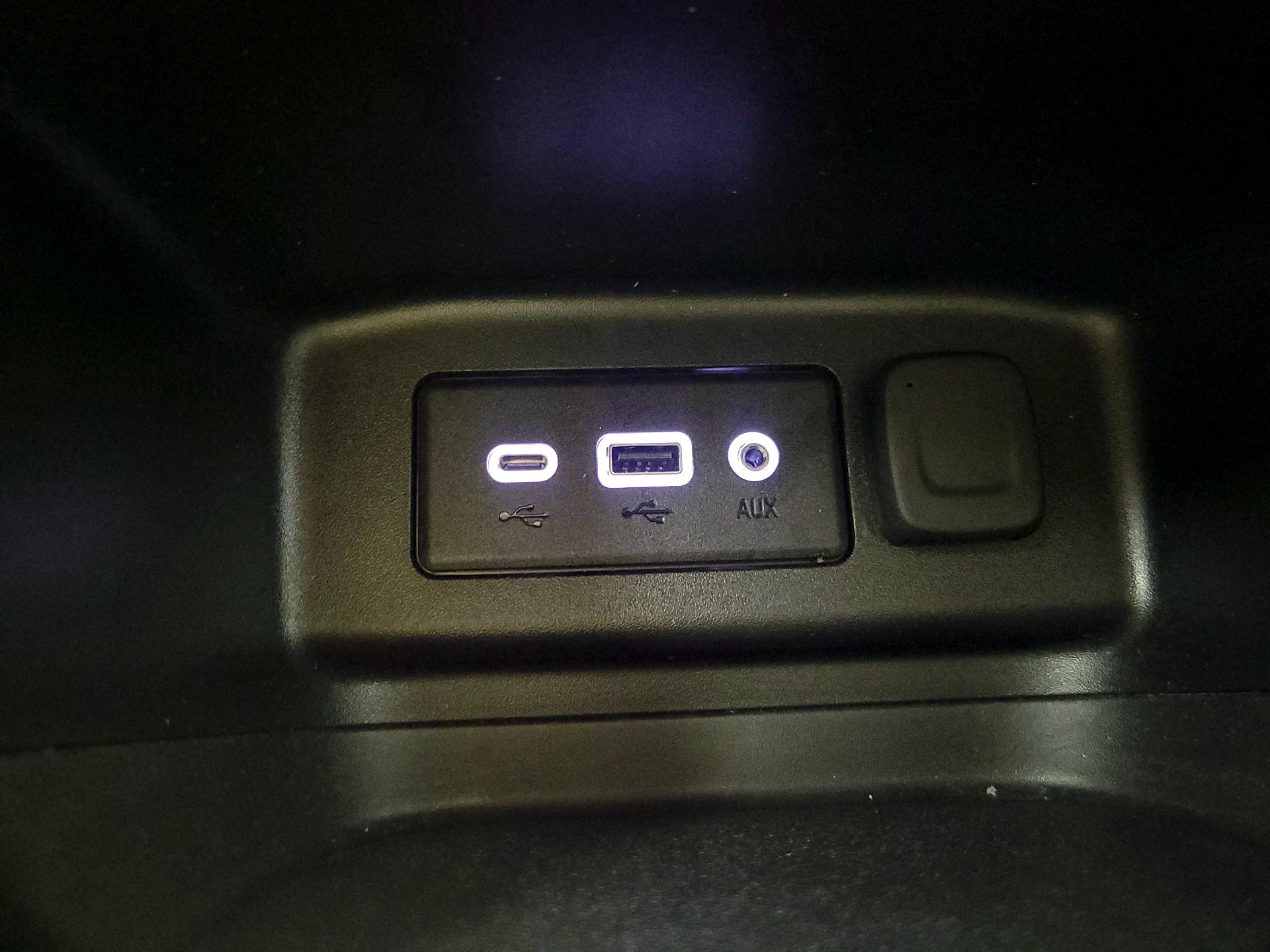 Thumbnail: 2022 Chevrolet Equinox - 19