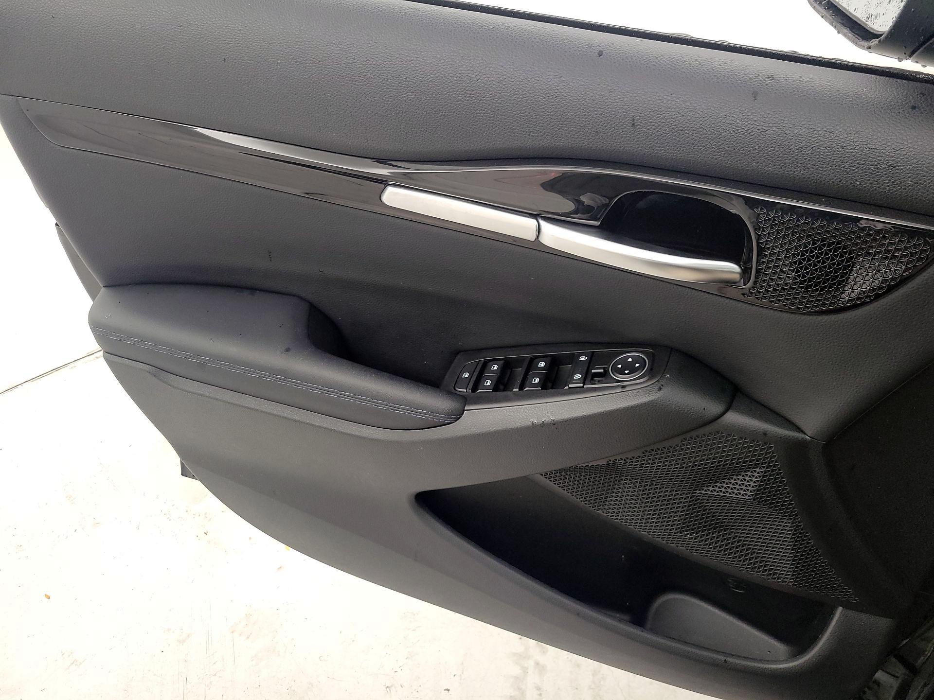 Thumbnail: 2023 Kia Seltos - 12