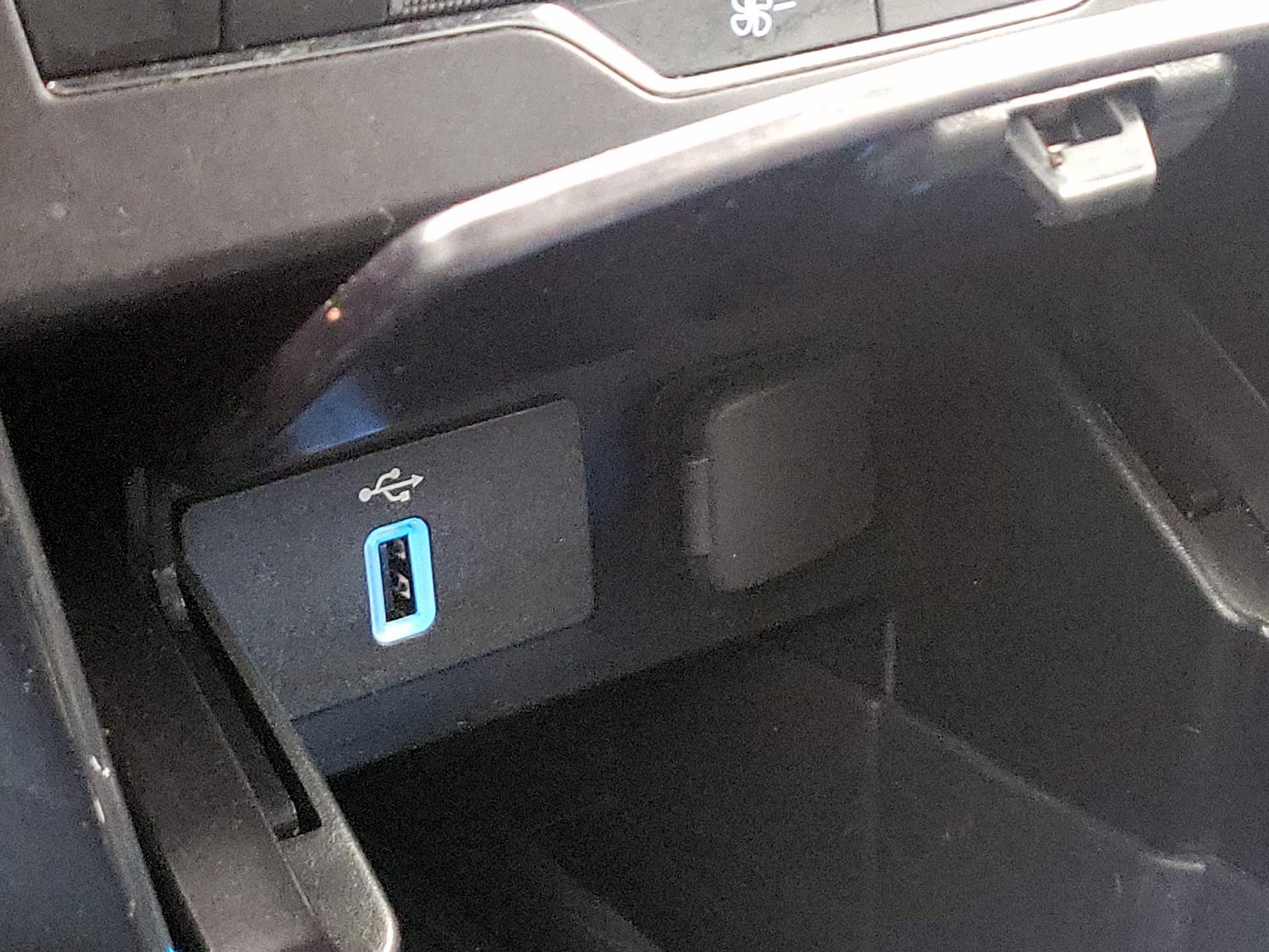 Thumbnail: 2019 Ford Explorer - 19