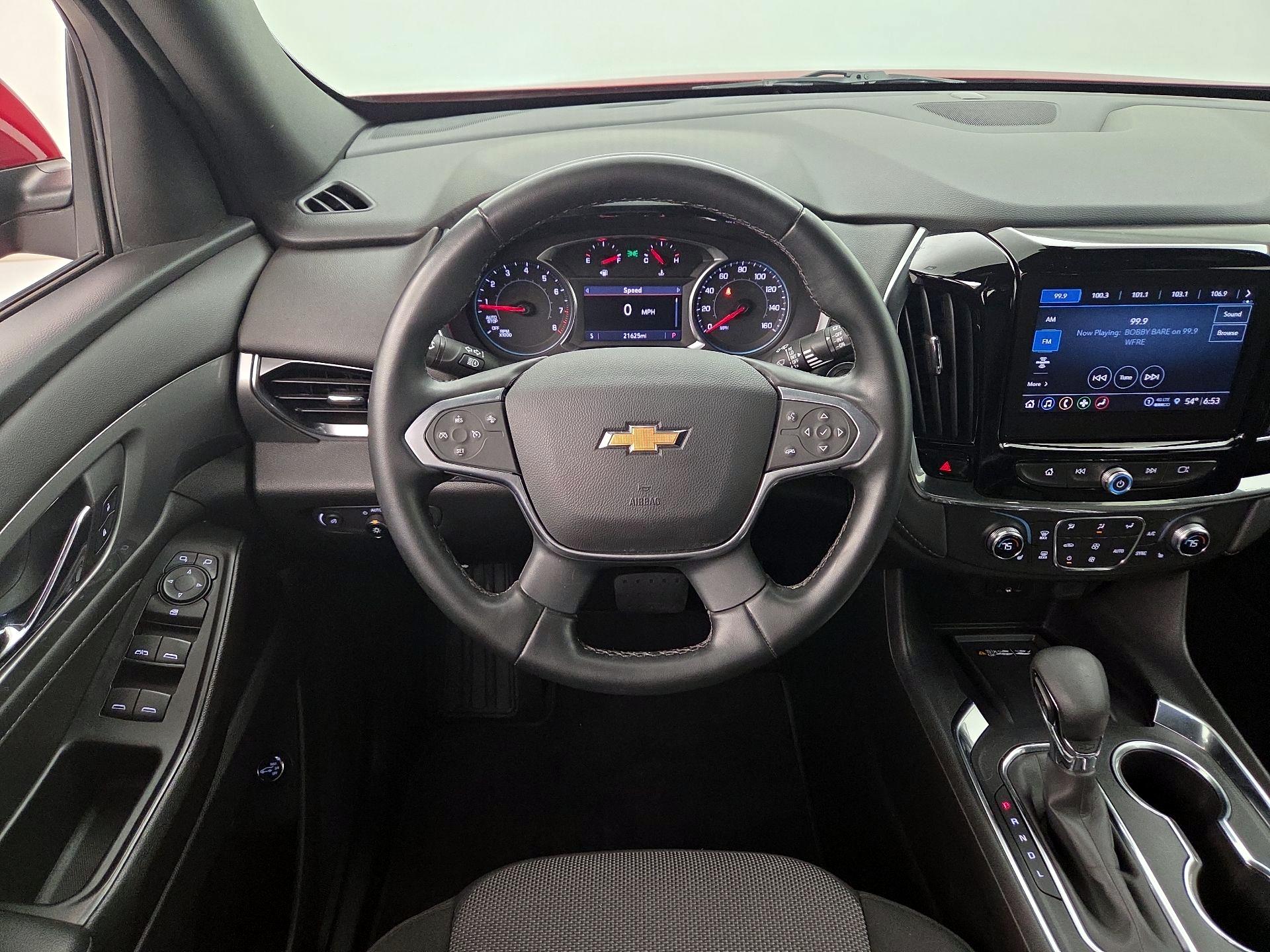 Thumbnail: 2023 Chevrolet Traverse - 10