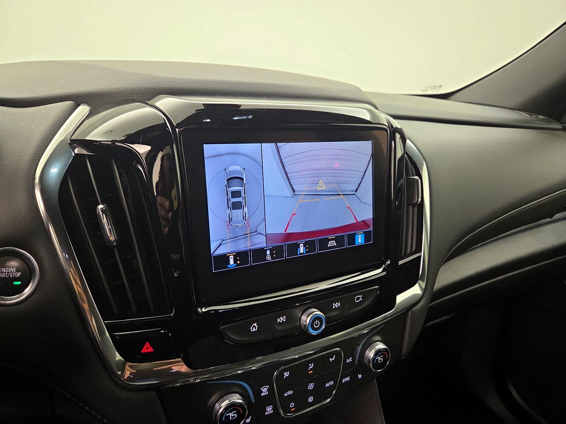 Thumbnail: 2023 Chevrolet Traverse - 14