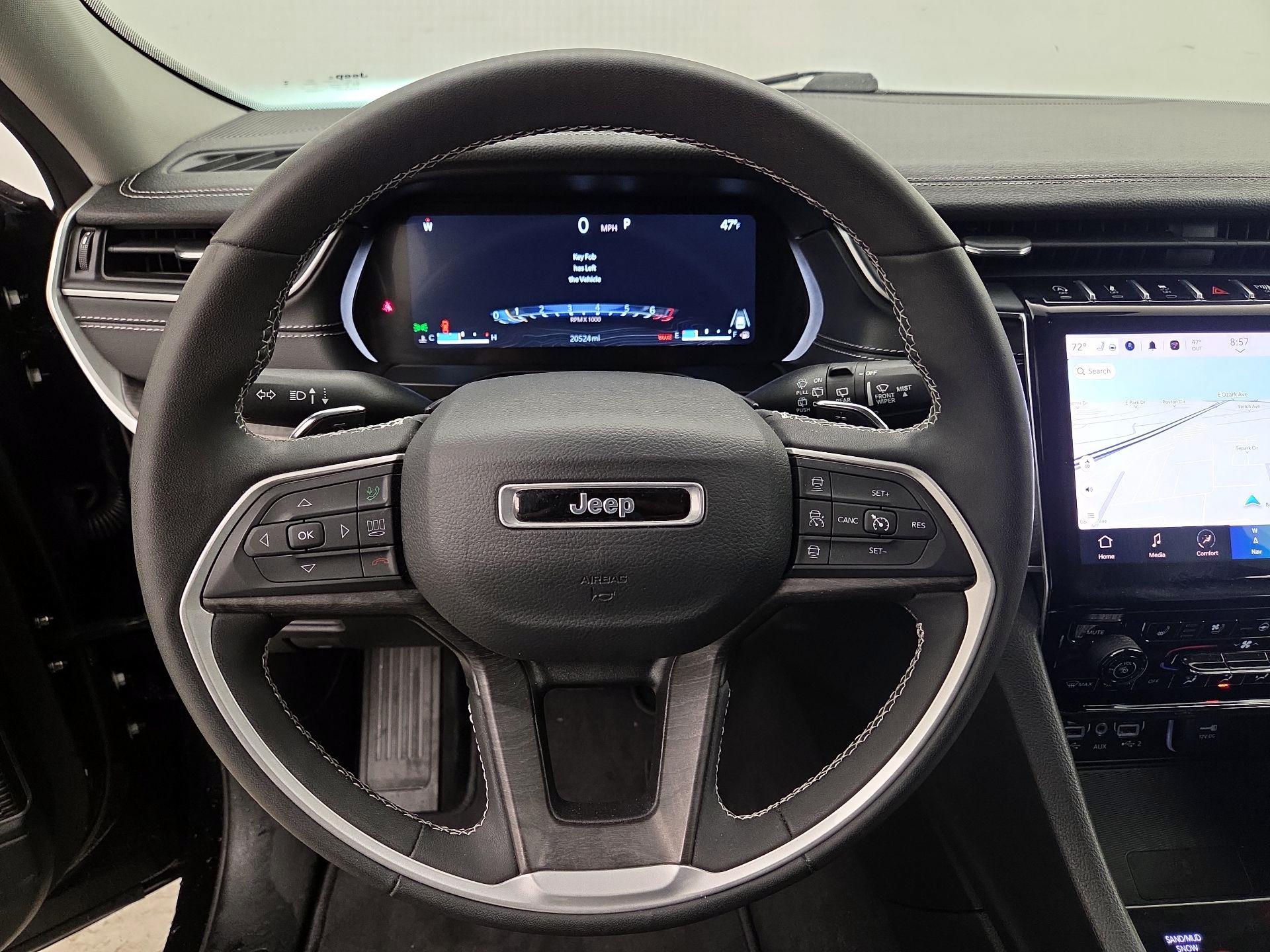 Thumbnail: 2023 Jeep Grand Cherokee - 10