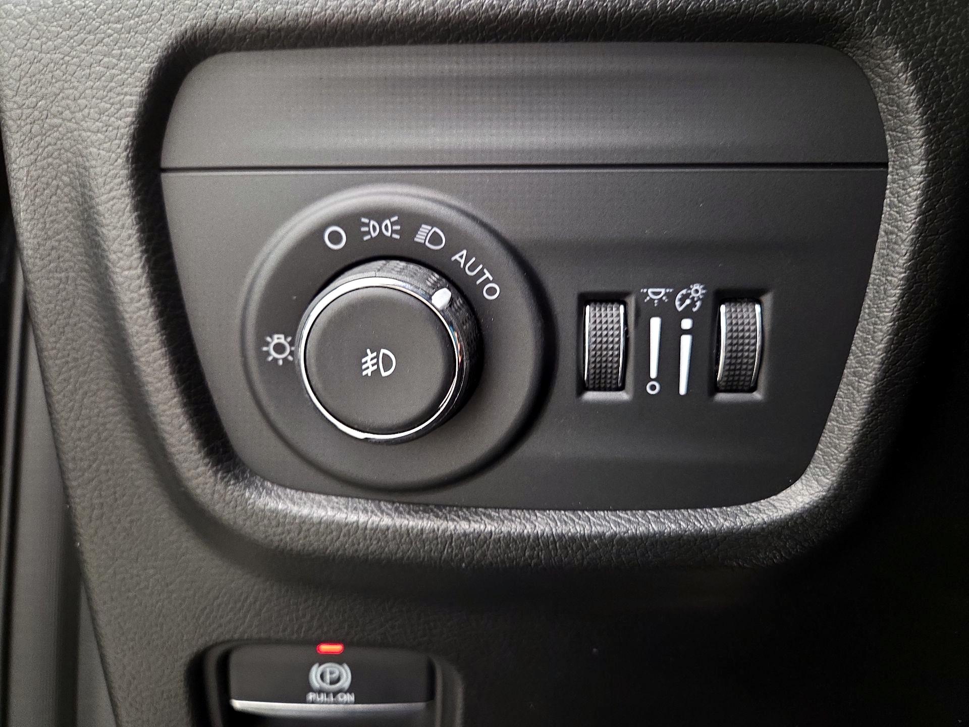 Thumbnail: 2023 Jeep Grand Cherokee - 13