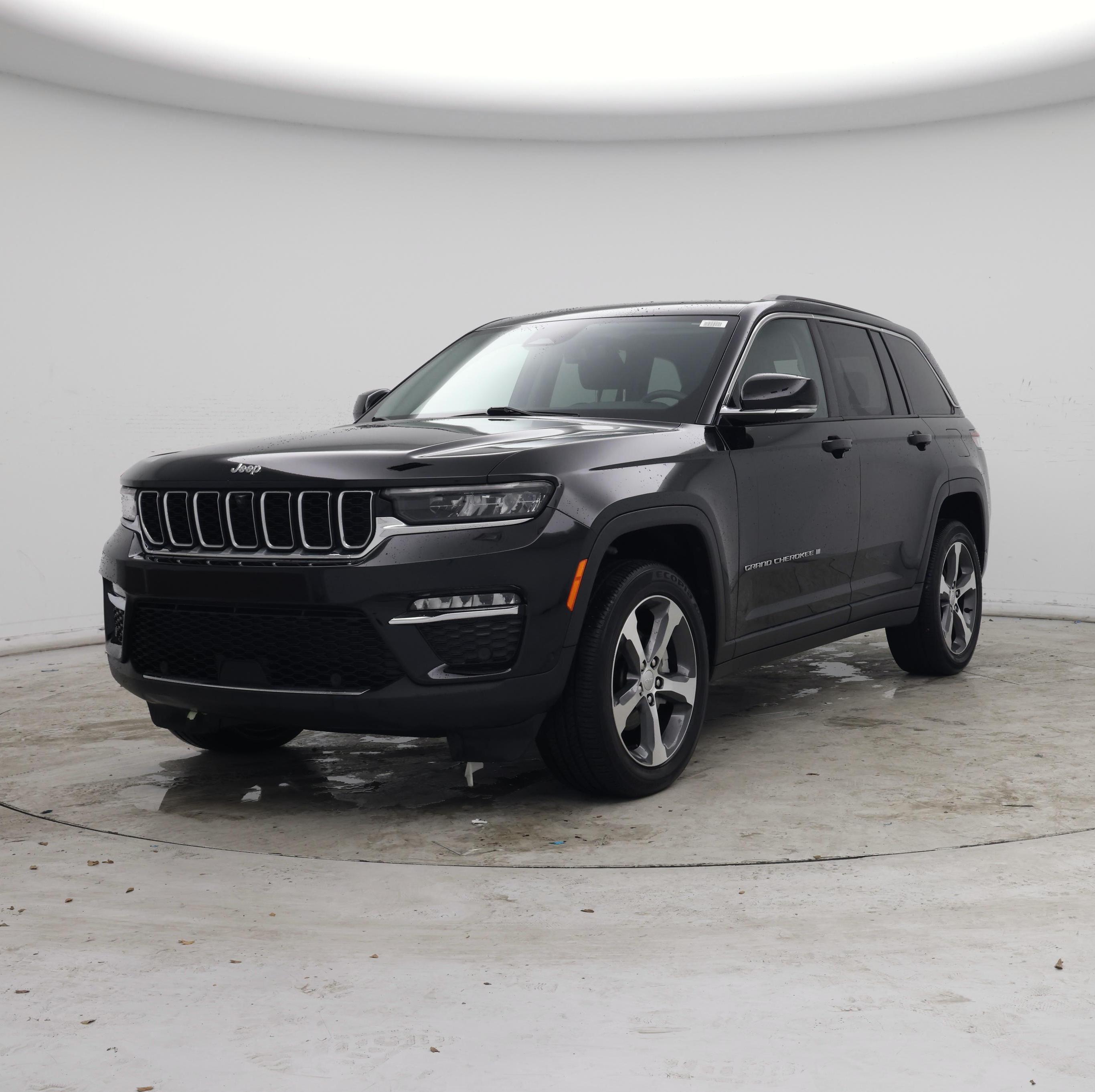 Thumbnail: 2023 Jeep Grand Cherokee - 4