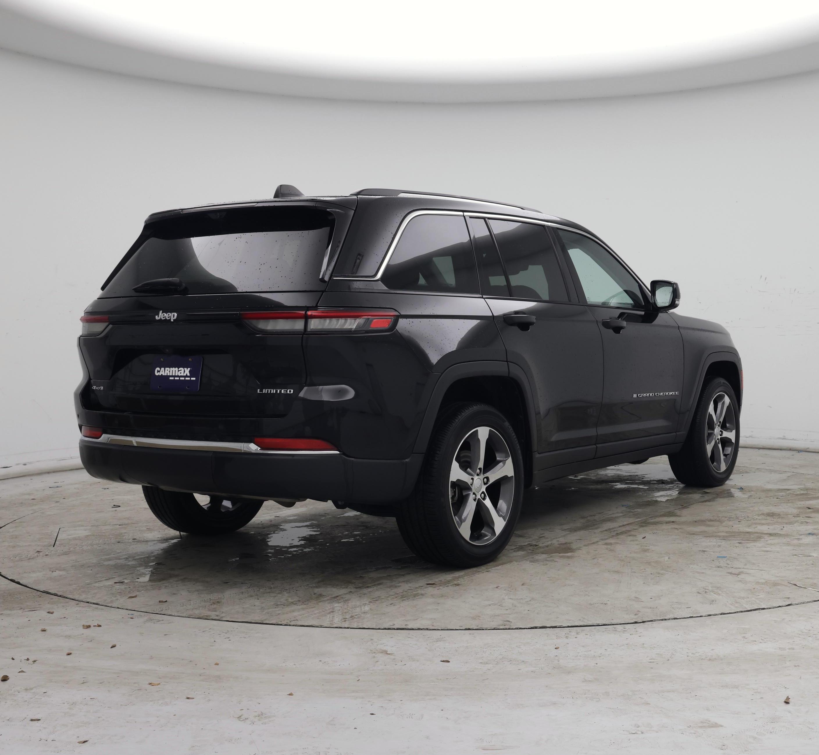 Thumbnail: 2023 Jeep Grand Cherokee - 8