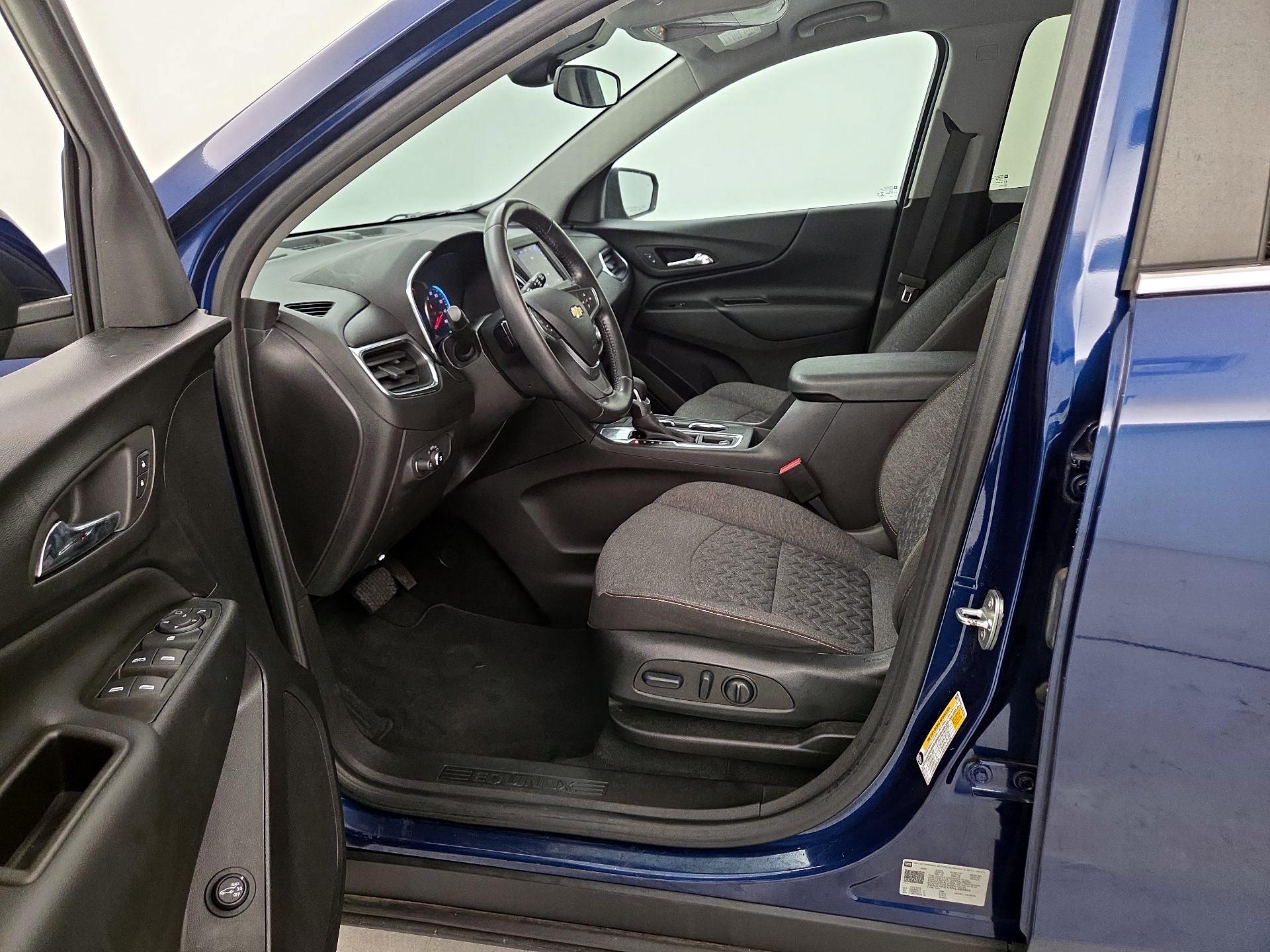 Thumbnail: 2022 Chevrolet Equinox - 11