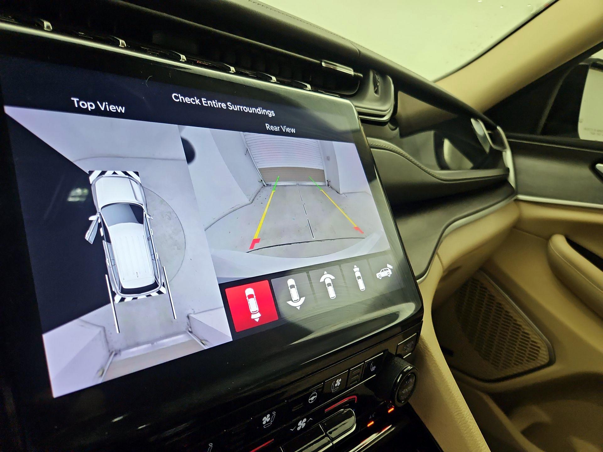 Thumbnail: 2022 Jeep Grand Cherokee L - 14