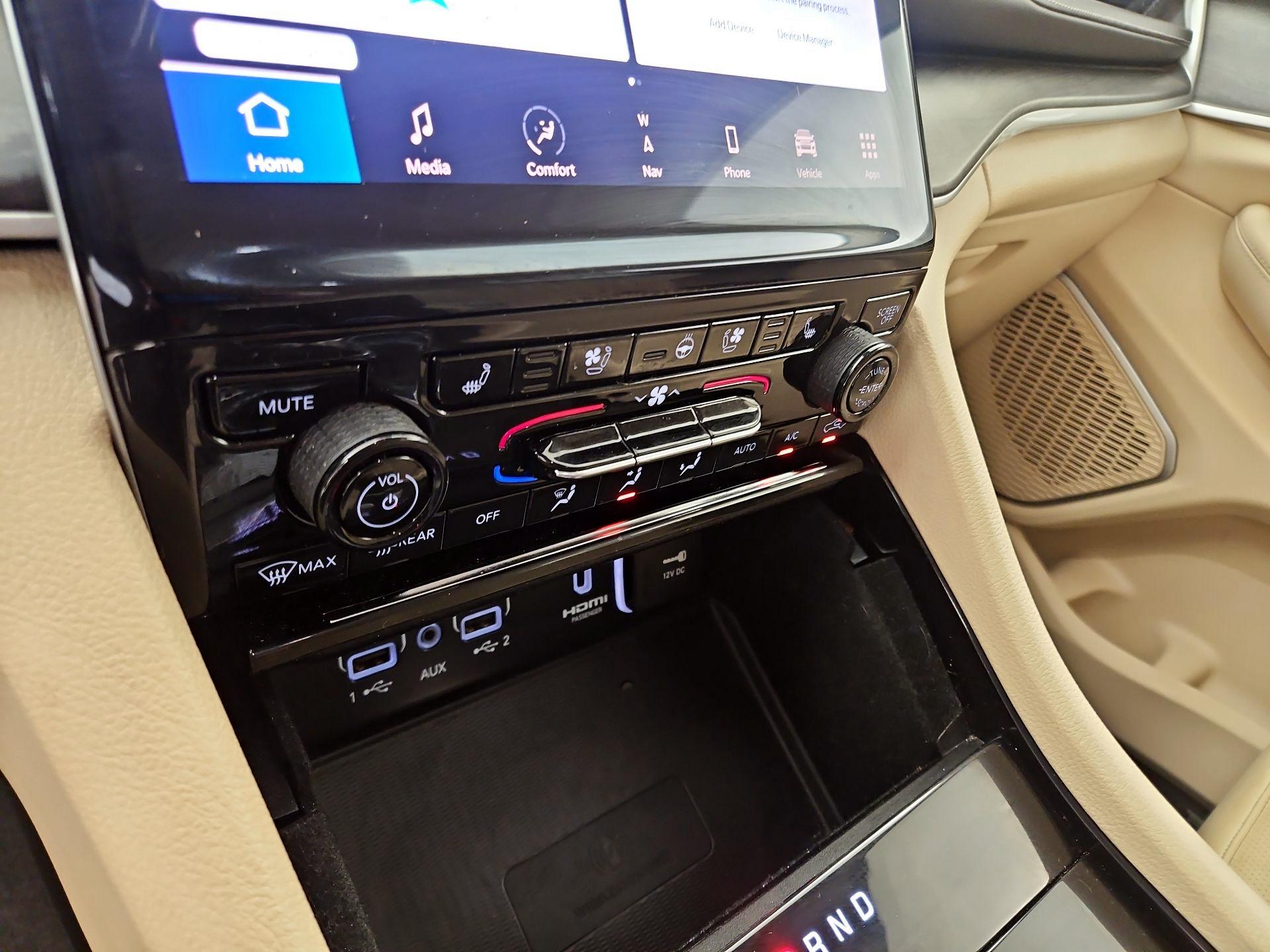 Thumbnail: 2022 Jeep Grand Cherokee L - 17