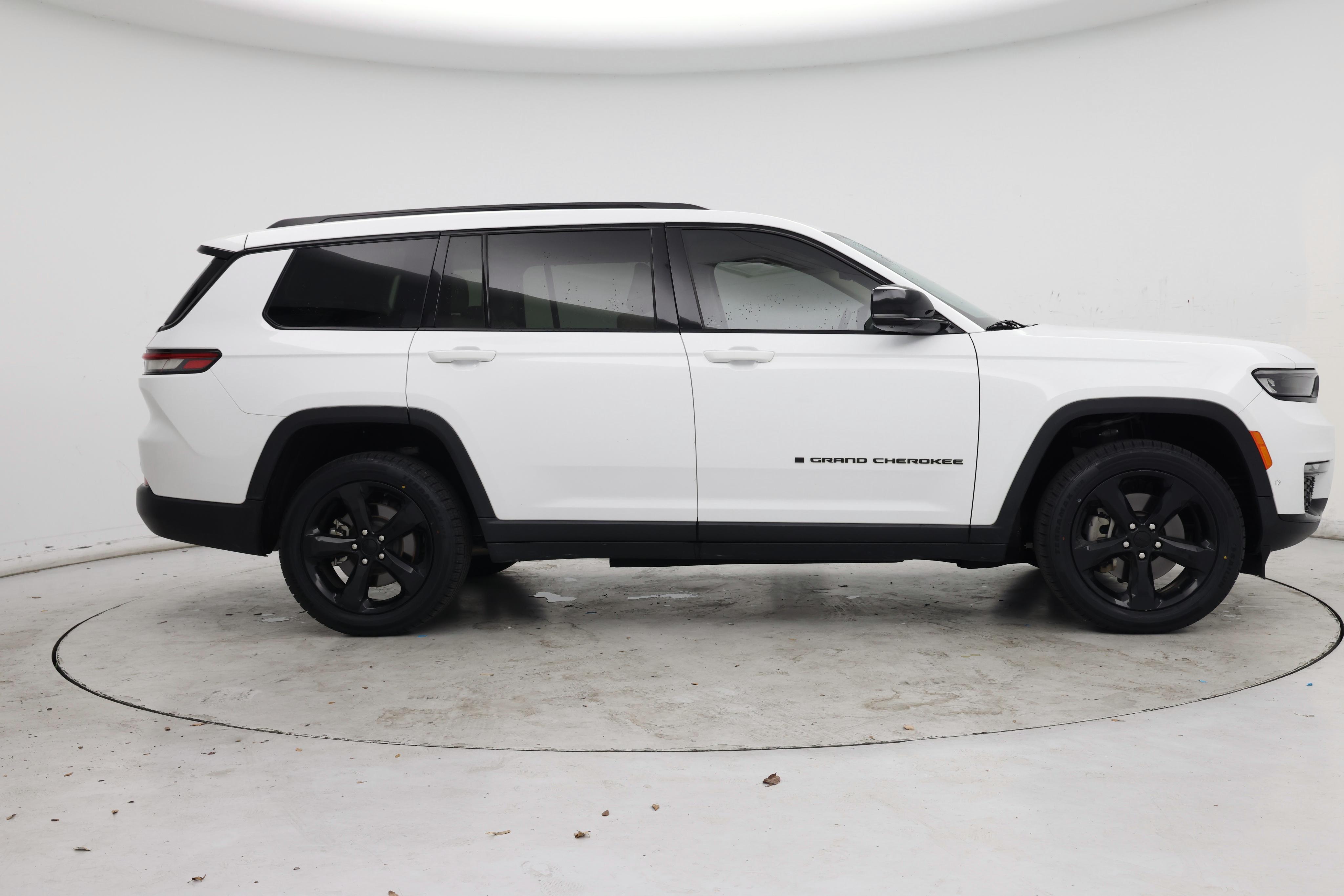 Thumbnail: 2022 Jeep Grand Cherokee L - 7