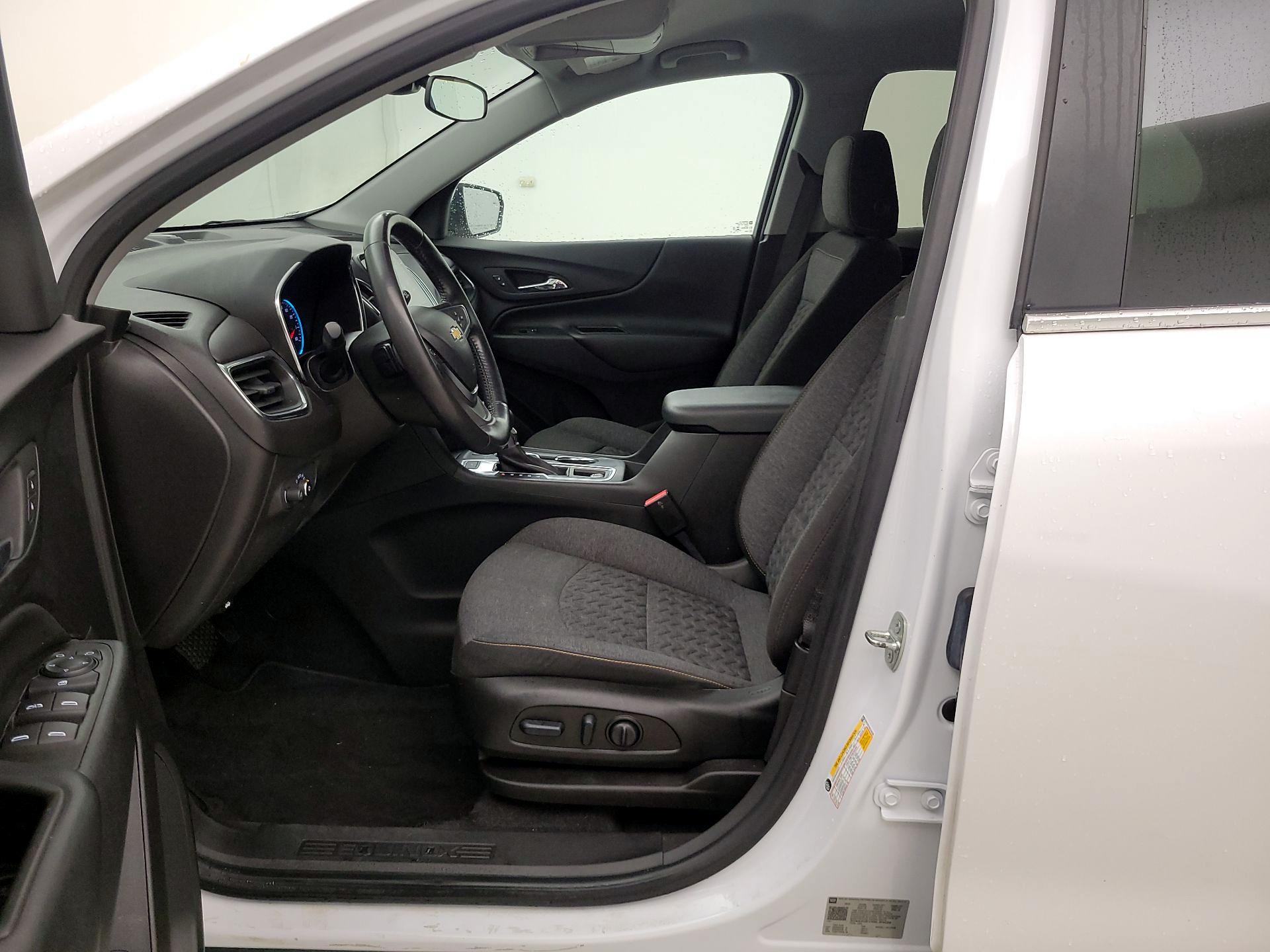 Thumbnail: 2022 Chevrolet Equinox - 11