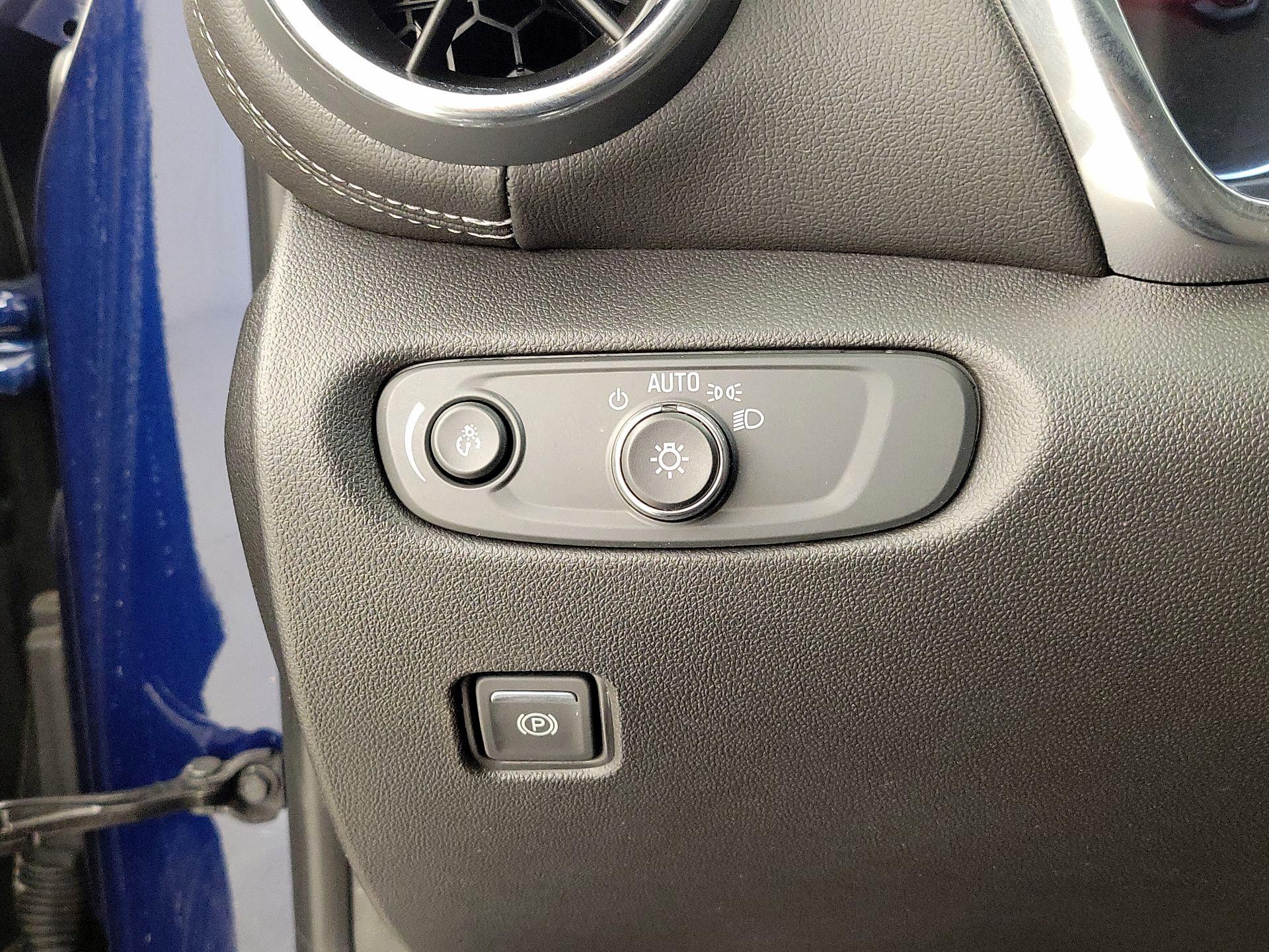 Thumbnail: 2023 Chevrolet Blazer - 13