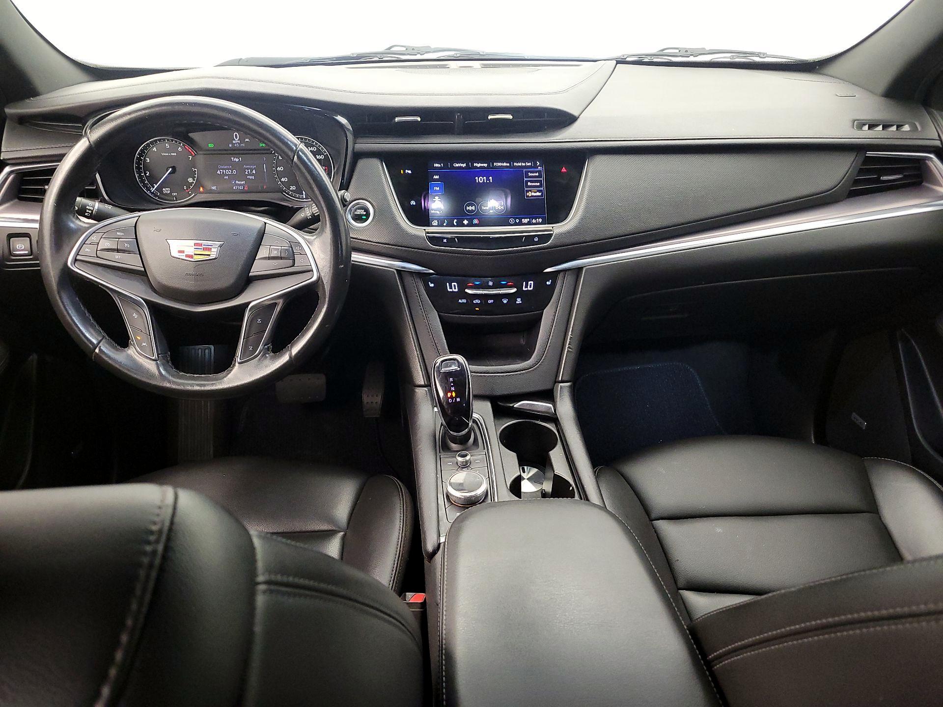 Thumbnail: 2022 Cadillac XT5 - 9