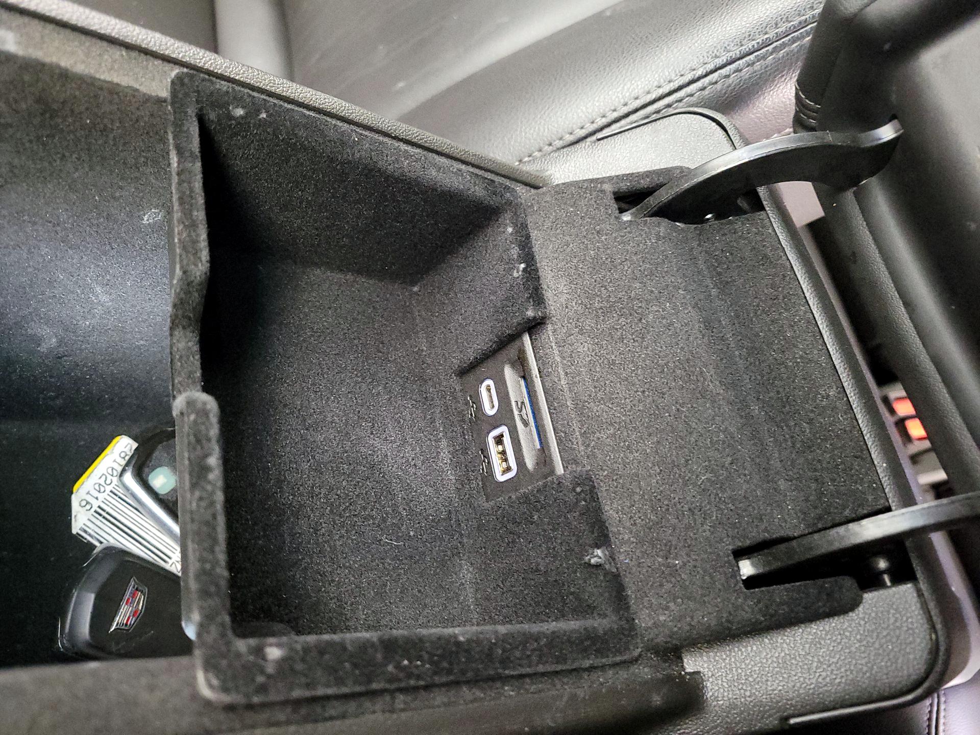 Thumbnail: 2022 Cadillac XT5 - 18