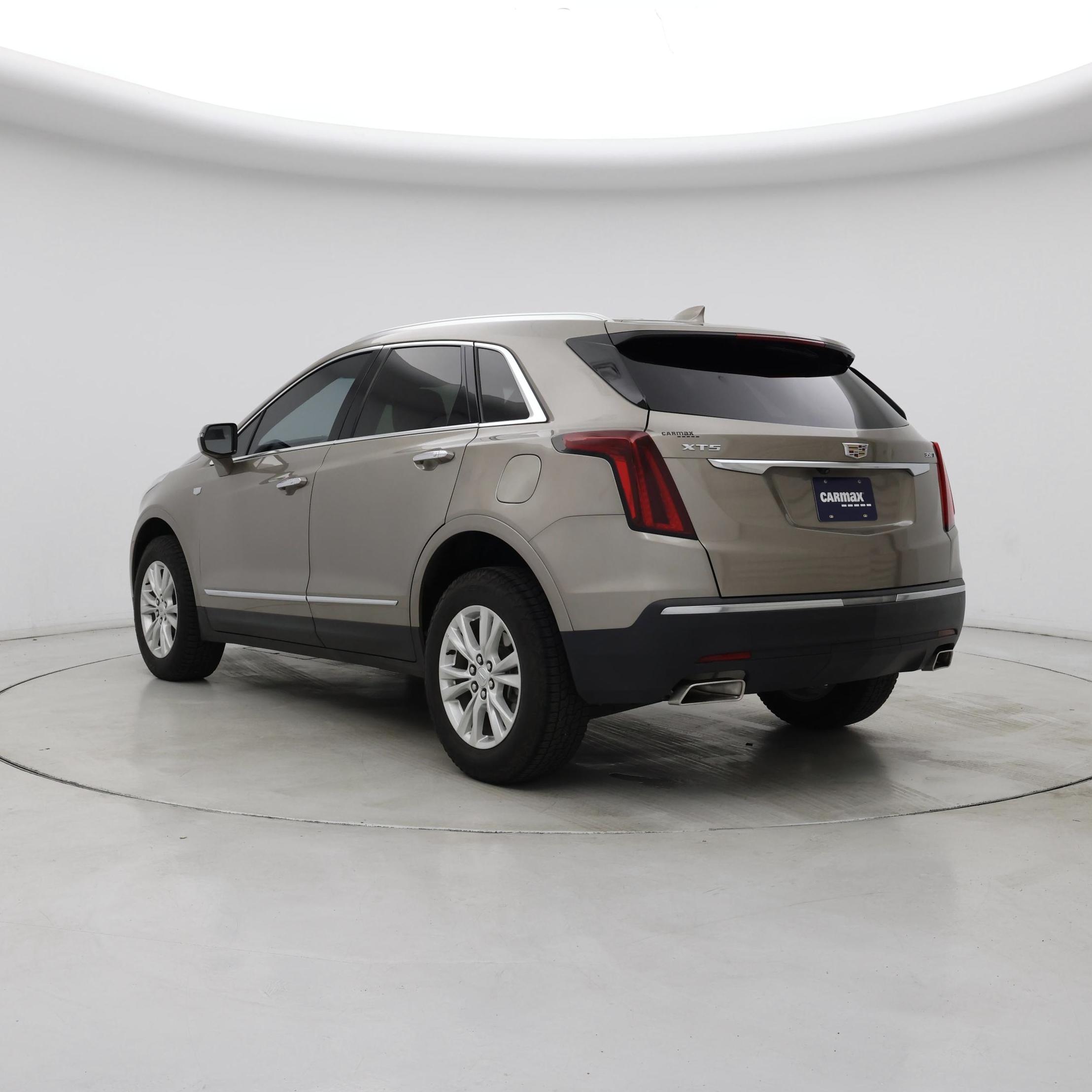 Thumbnail: 2022 Cadillac XT5 - 2