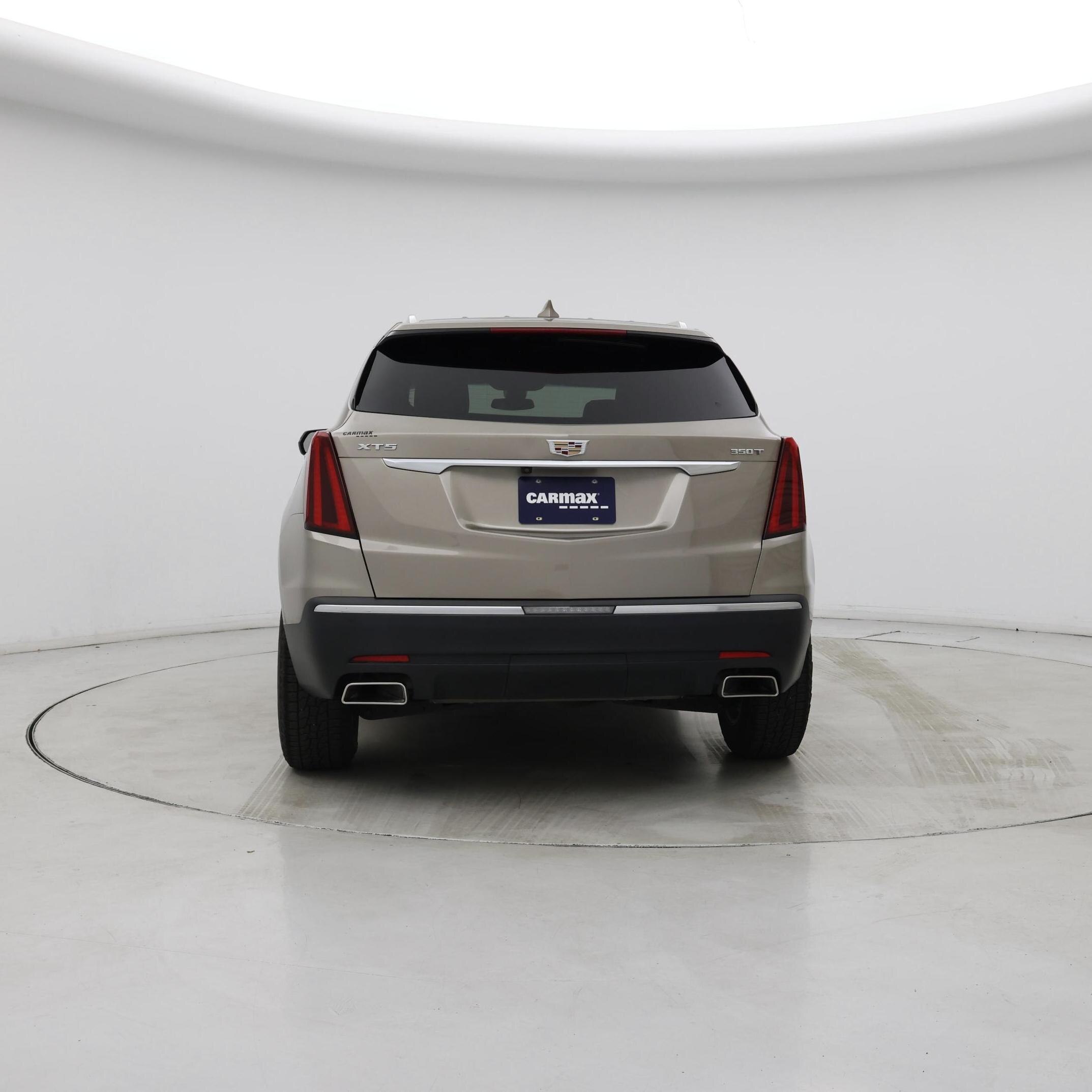 Thumbnail: 2022 Cadillac XT5 - 6