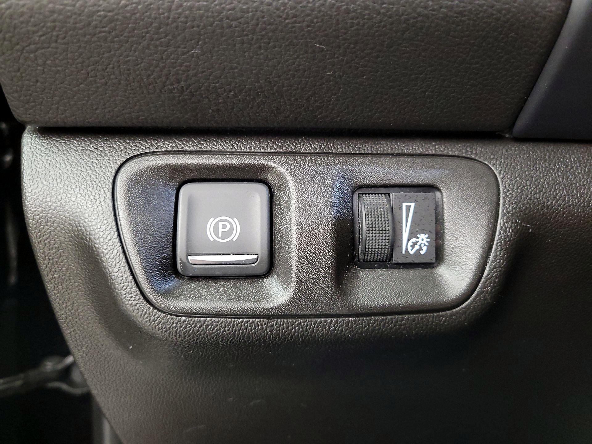 Thumbnail: 2023 GMC Acadia - 13