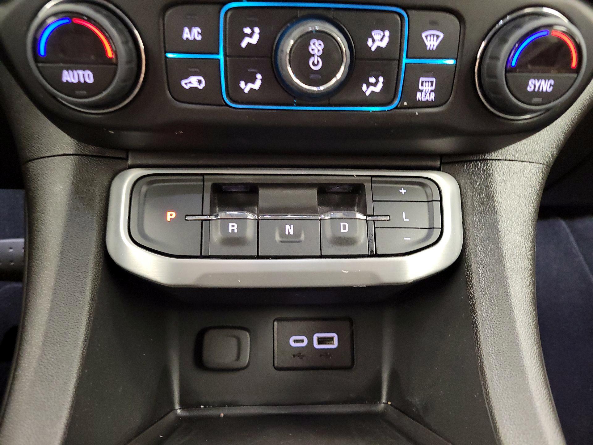 Thumbnail: 2023 GMC Acadia - 17