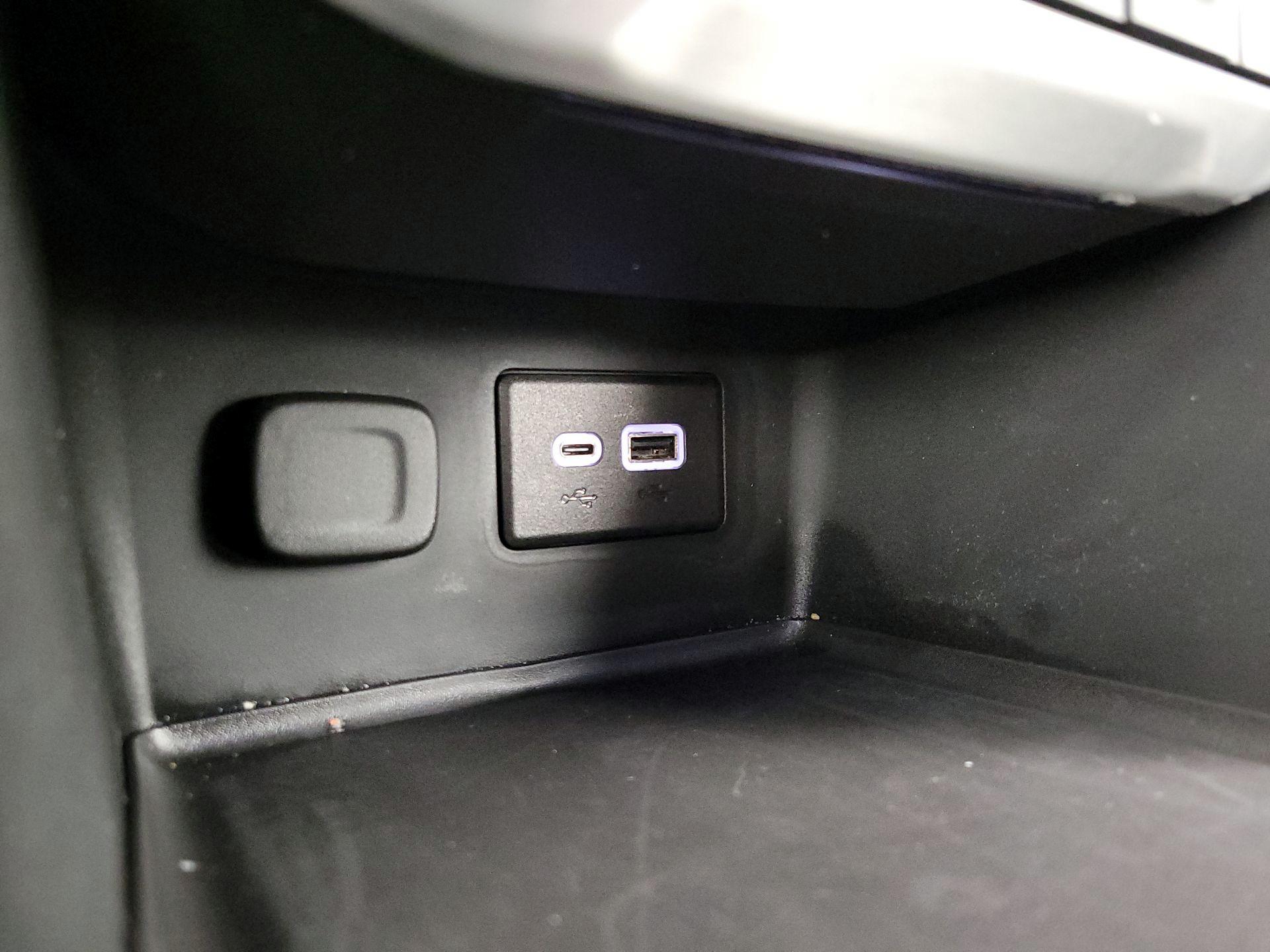 Thumbnail: 2023 GMC Acadia - 18