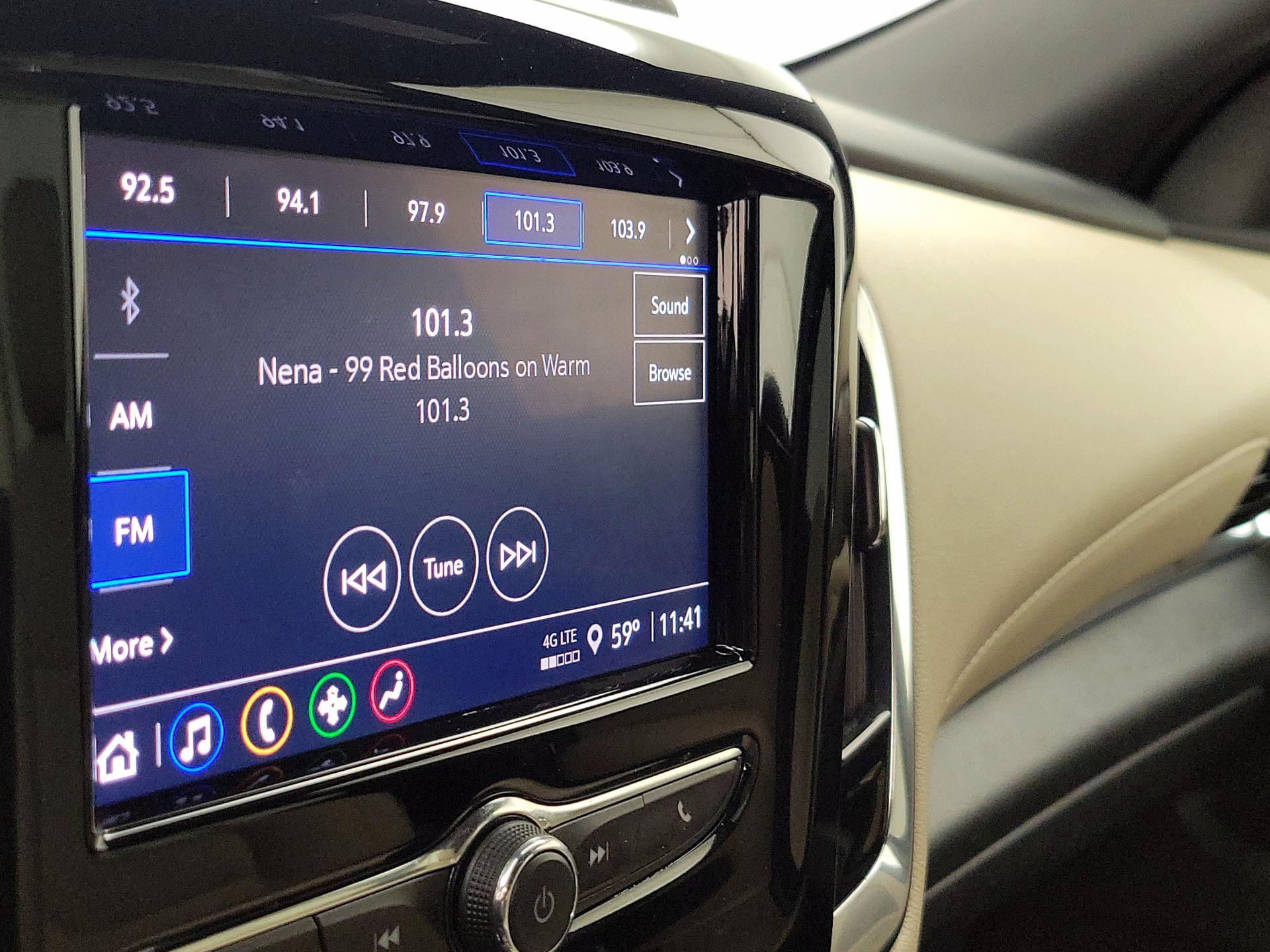 Thumbnail: 2023 Chevrolet Traverse - 15